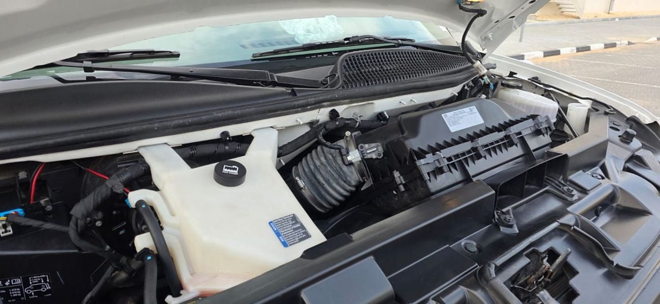 GMC Savana 3500 HD PETROL