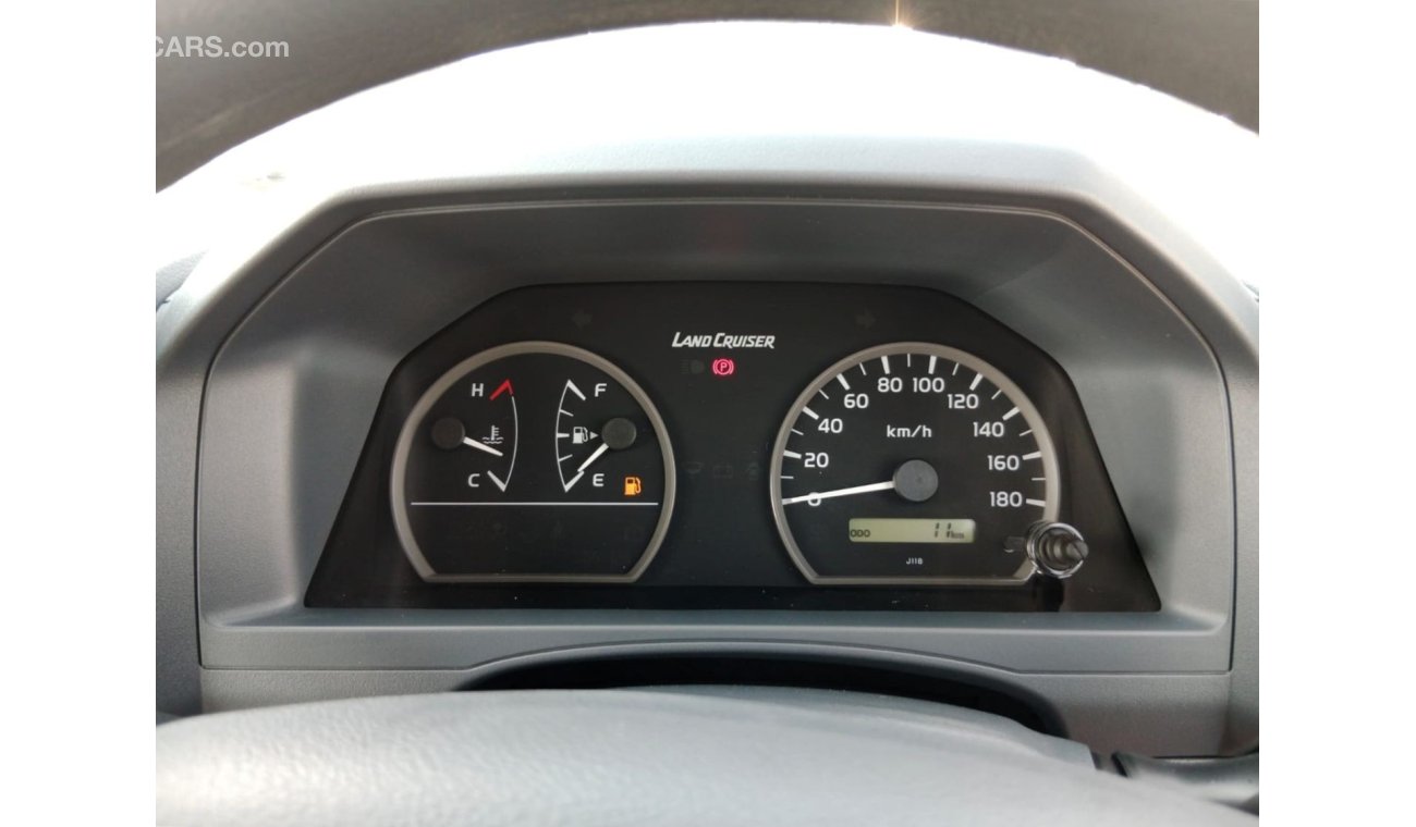 Toyota Land Cruiser Hard Top TOYOTA LAND CRUISER RIGHT HAND DRIVE(PM1675)