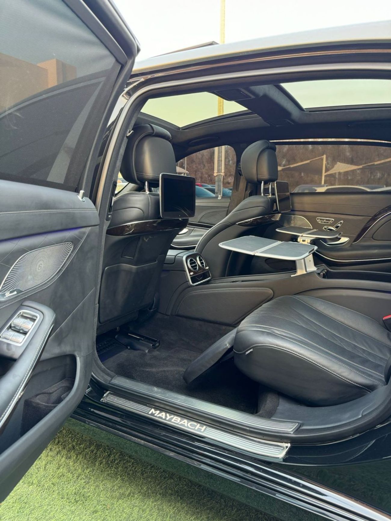 مرسيدس مايباخ S650 مايباخ مرسيدس بنز S650 مايباخ وارد المانيا 2020 صبغ وكاله كلين تايتل بحاله ممتازه بدون حوادث