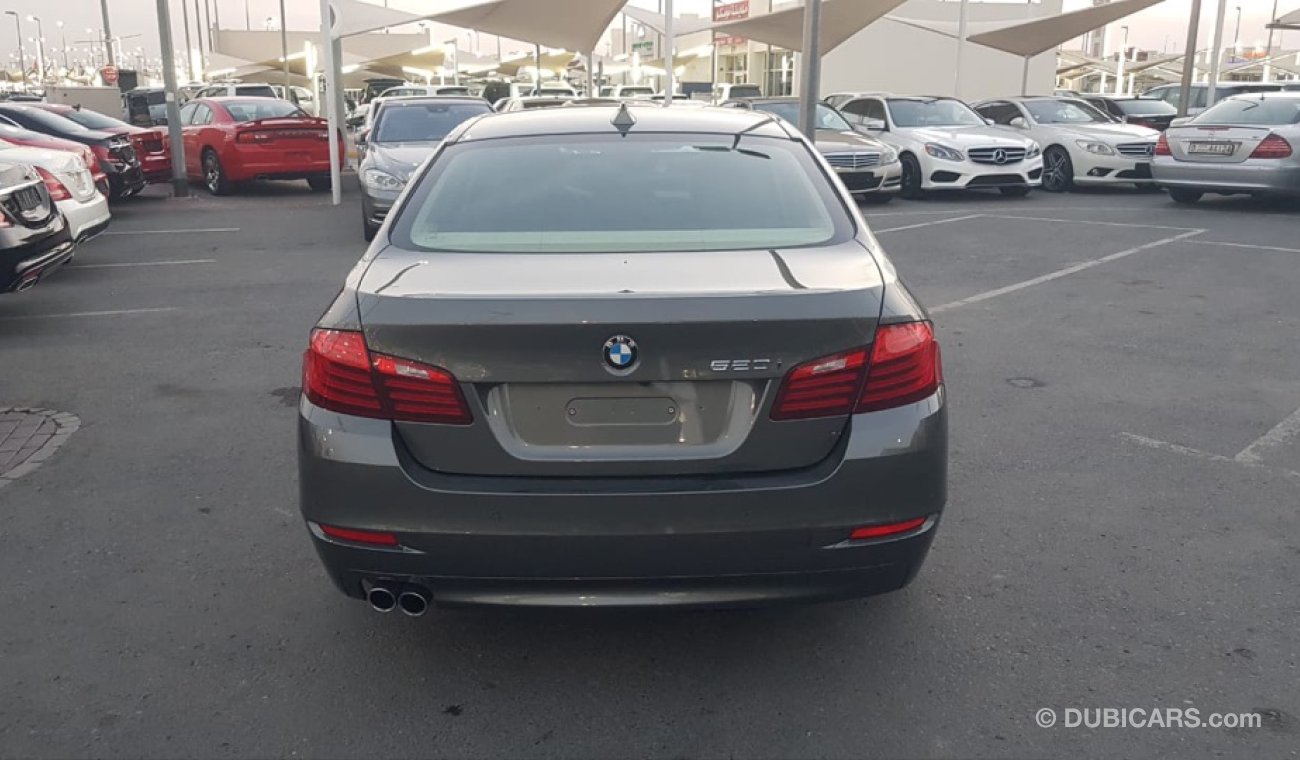 BMW 520i BMW 520 model 2015 GCC car prefect condition full option one owner