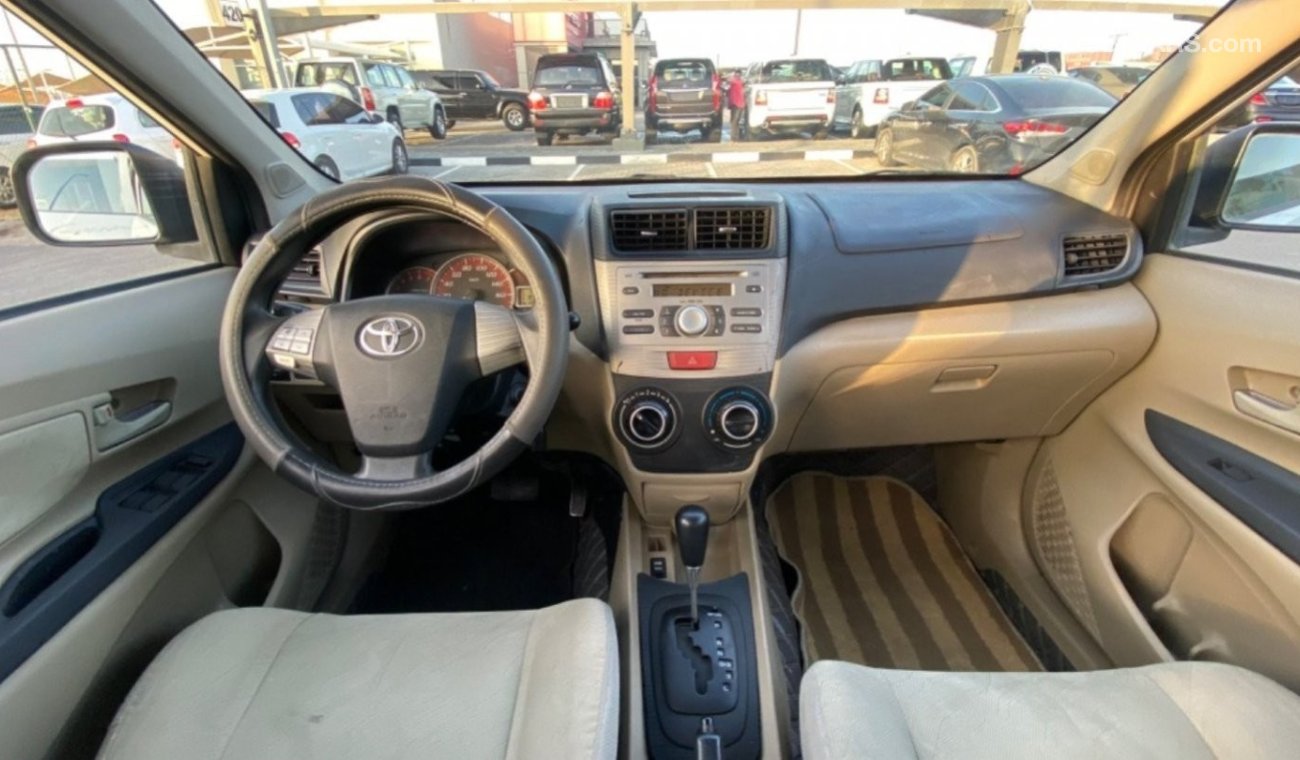 Toyota Avanza SE