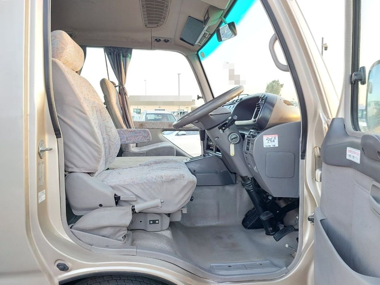 Toyota Coaster TOYOTA COASTER BUS RHD 2006 MODEL 4.0 L DIESEL AUTOMATIC(PM01152)