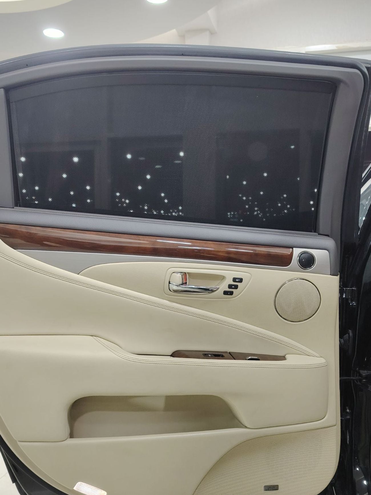 لكزس LS 460 L 4.6L