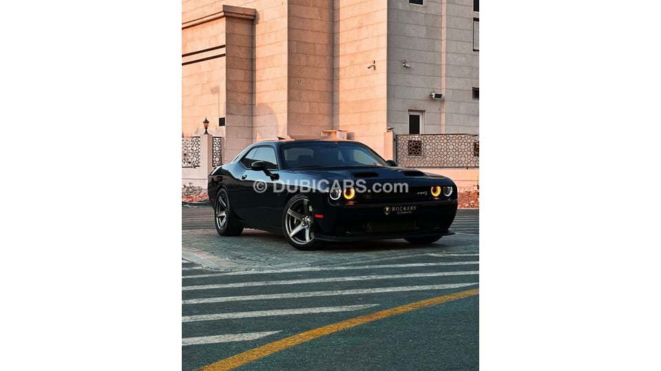 Used Dodge Challenger SRT8 Hellcat 2022 for sale in Dubai 783185