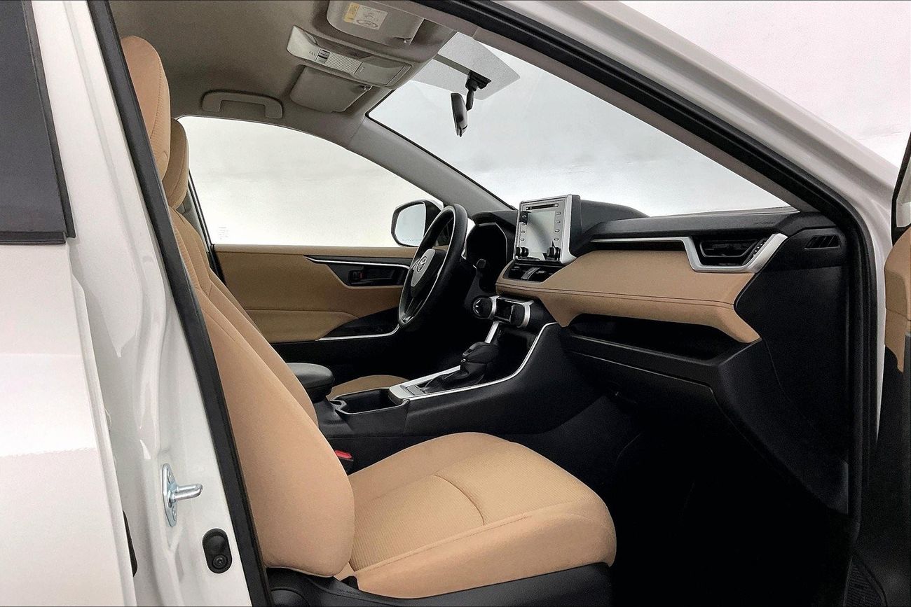 Toyota RAV4 EX | 1 year free warranty | 1.99% financing rate | Flood Free