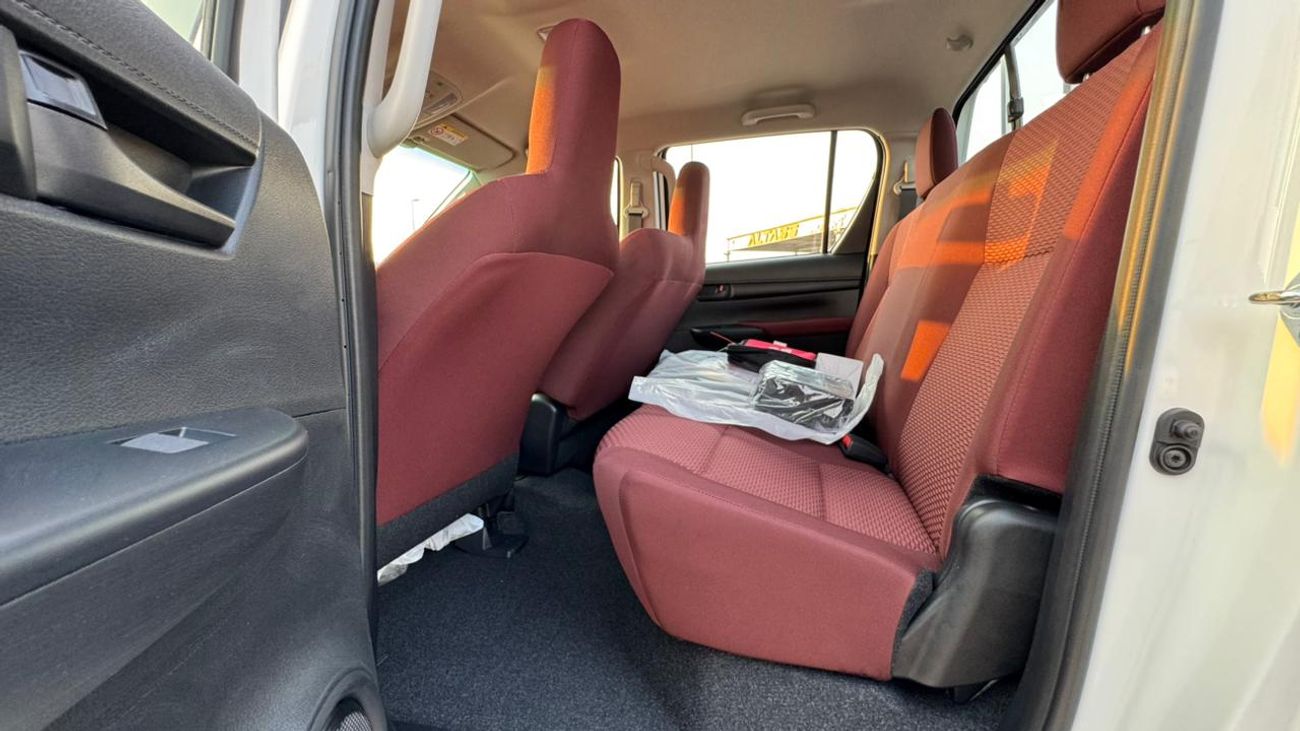 Toyota Hilux GL 2 2.4L AWD