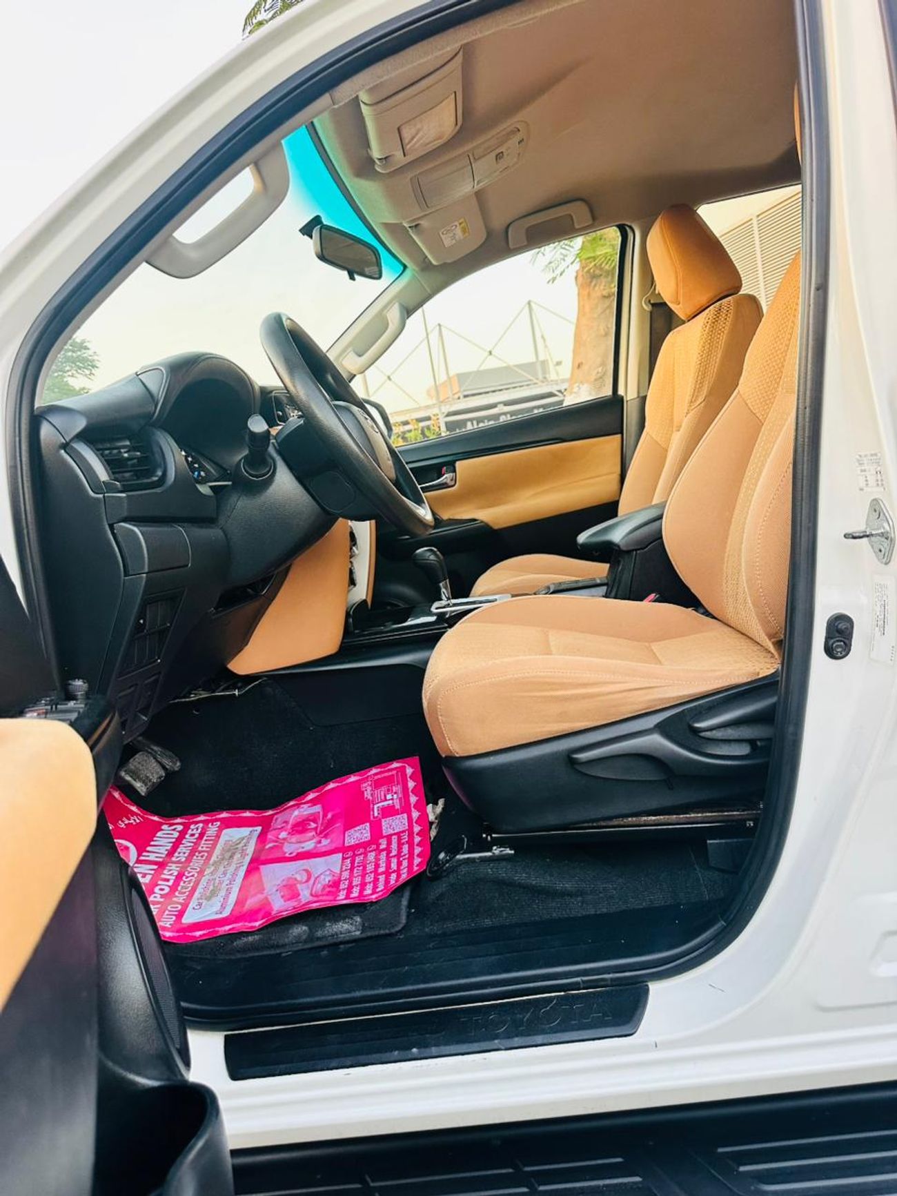 Toyota Fortuner EXR ,Fortner ,year 2019 ,fuel petrol engine capacity 2,7 Liter ,only for export available