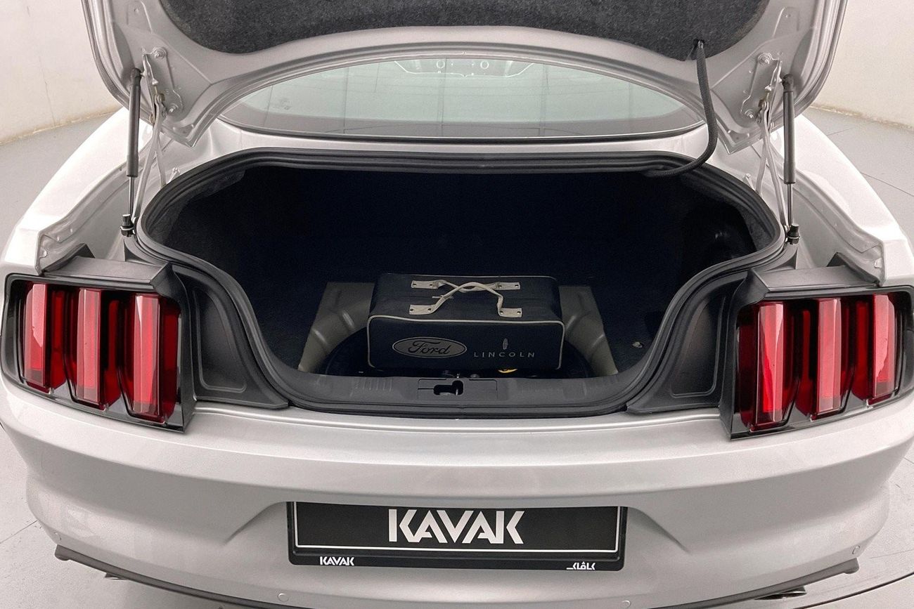 تويوتا CHR VX | عرض العيد الحصري | خالية من أضرار الفيضانات