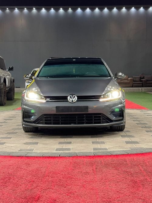 Volkswagen Golf R