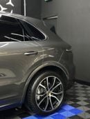 Porsche Cayenne Turbo 4.0L (545 HP)