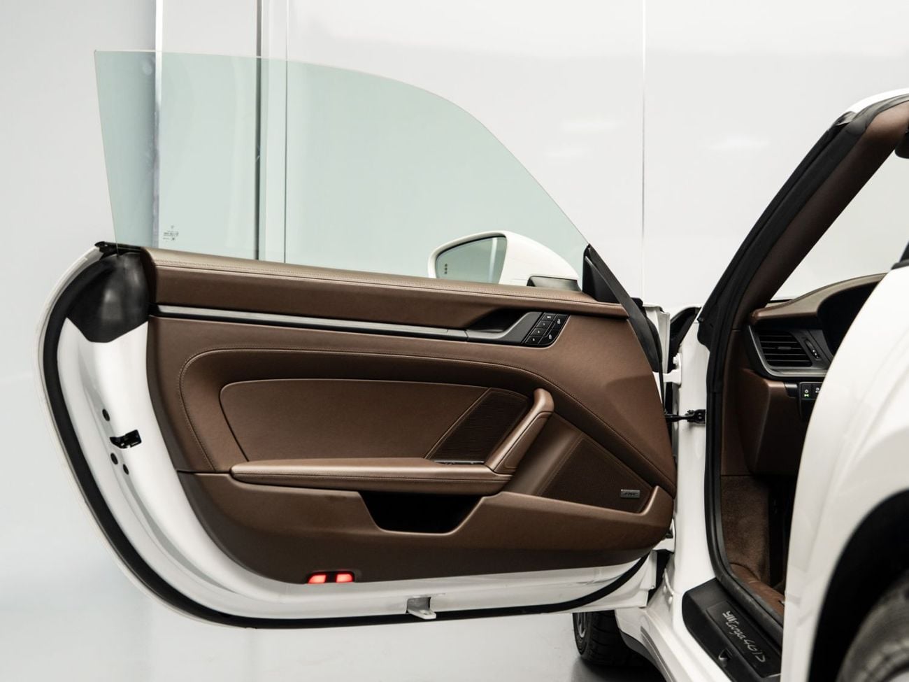 Porsche 911 Targa 4GTS 3.0L (475 HP) 2025 Porsche 911 Carrera 4 GTS Targa, 3.6L TC F6, 532 bhp, 8-Speed Auto PDK