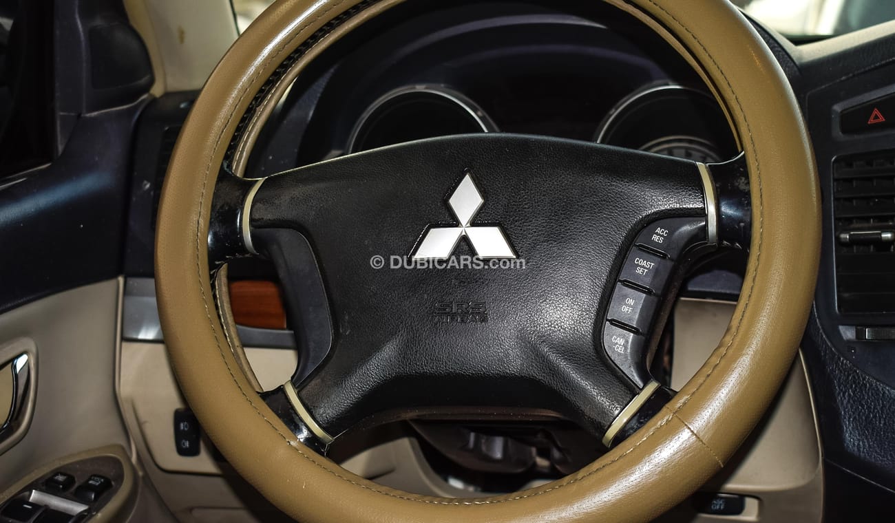 Mitsubishi Pajero GLS V6