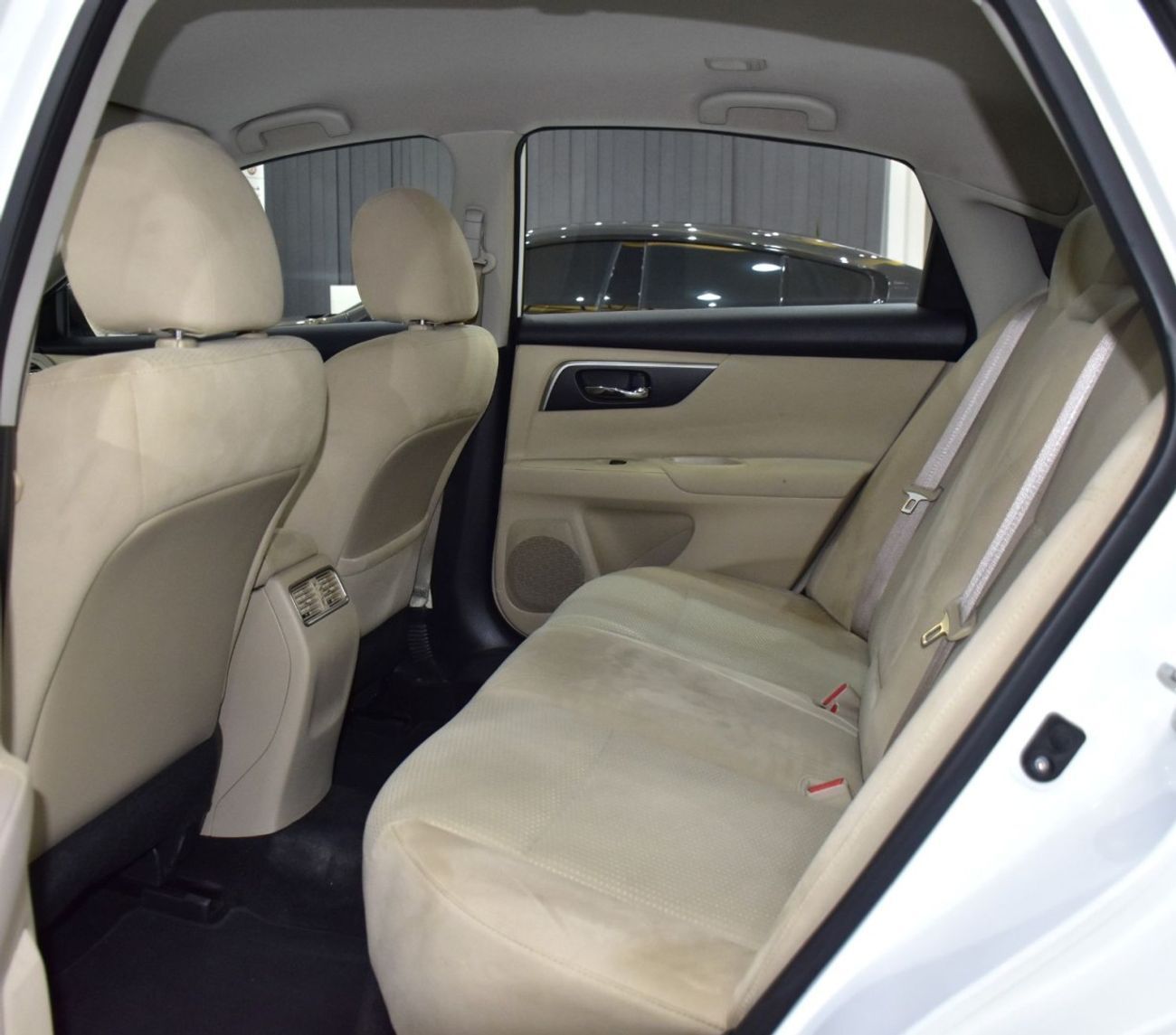Nissan Altima EXCELLENT DEAL for our Nissan Altima 2.5 S ( 2015 Model ) in White Color GCC Specs