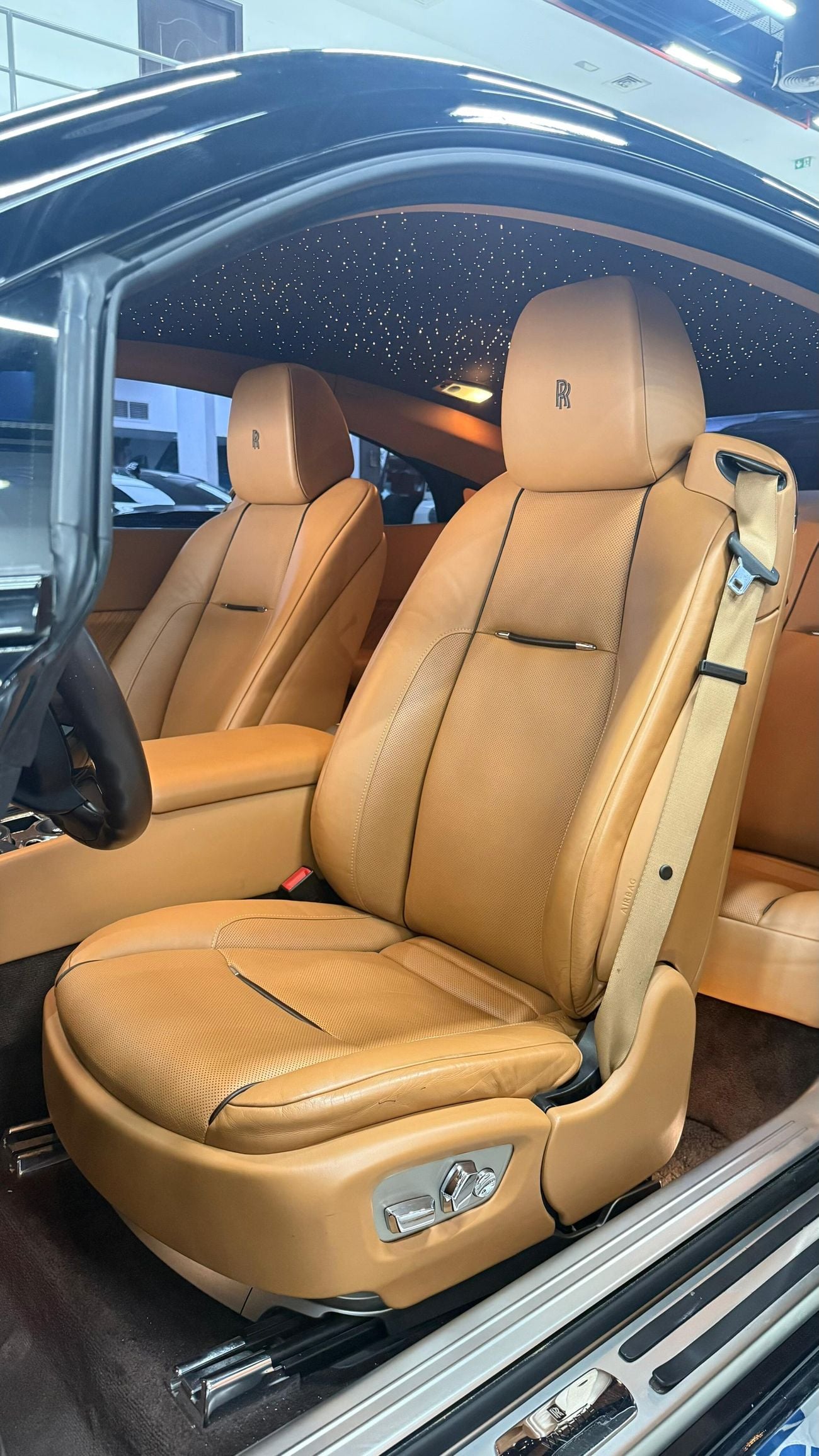 رولز رويس واريث 6.6L شارة سوداء