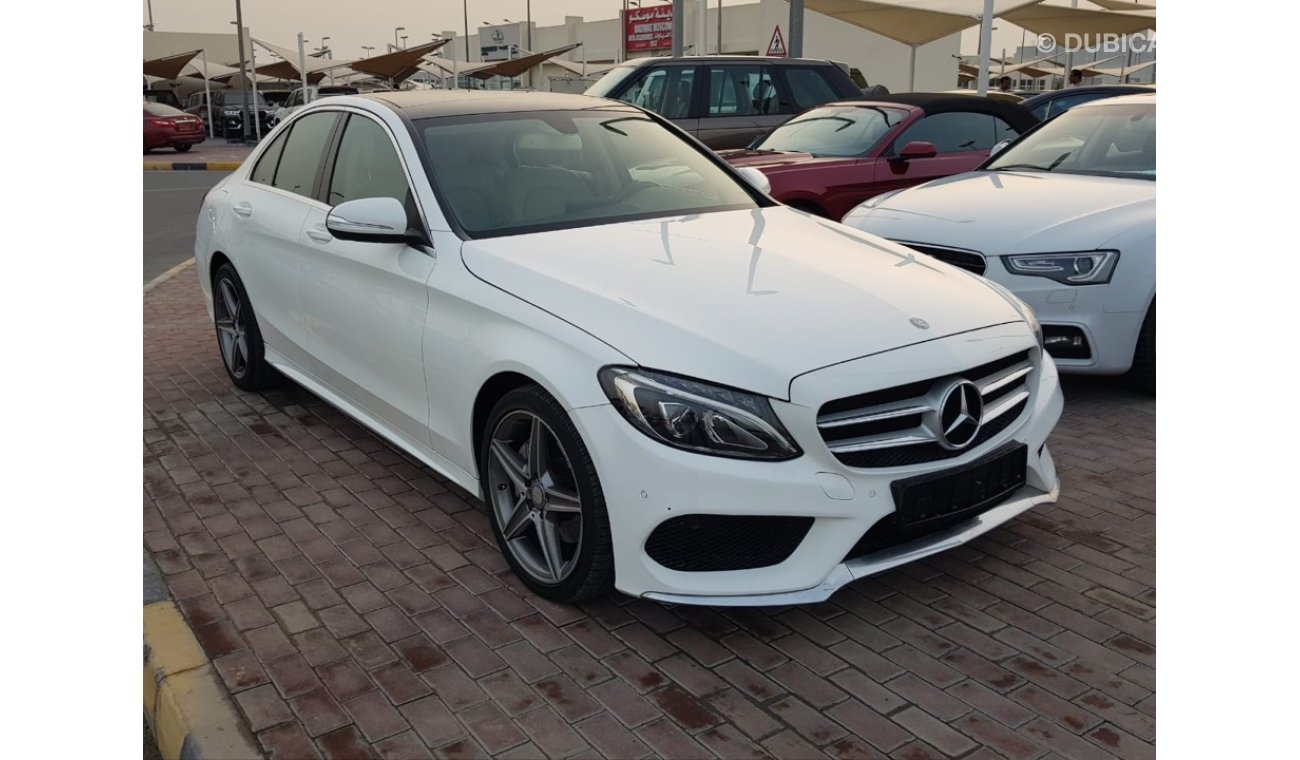 مرسيدس بنز C200 Mercedes Benz C200 model 2015 GCC car prefect condition full option low mileage 97000km only  panor