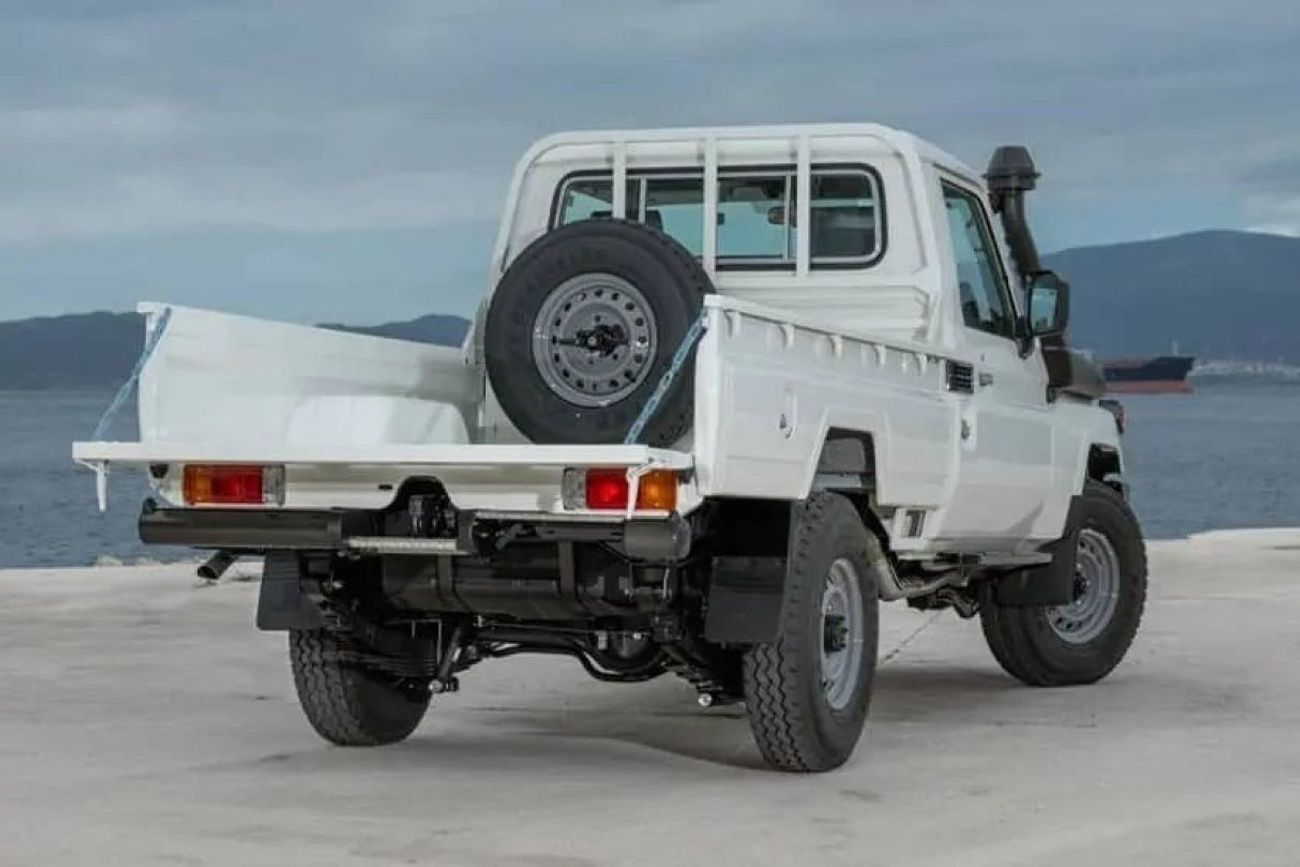 تويوتا لاند كروزر بيك آب Toyota LC 79 4.2l Diesel SC - M/T - Fog Lamp - Snorkel