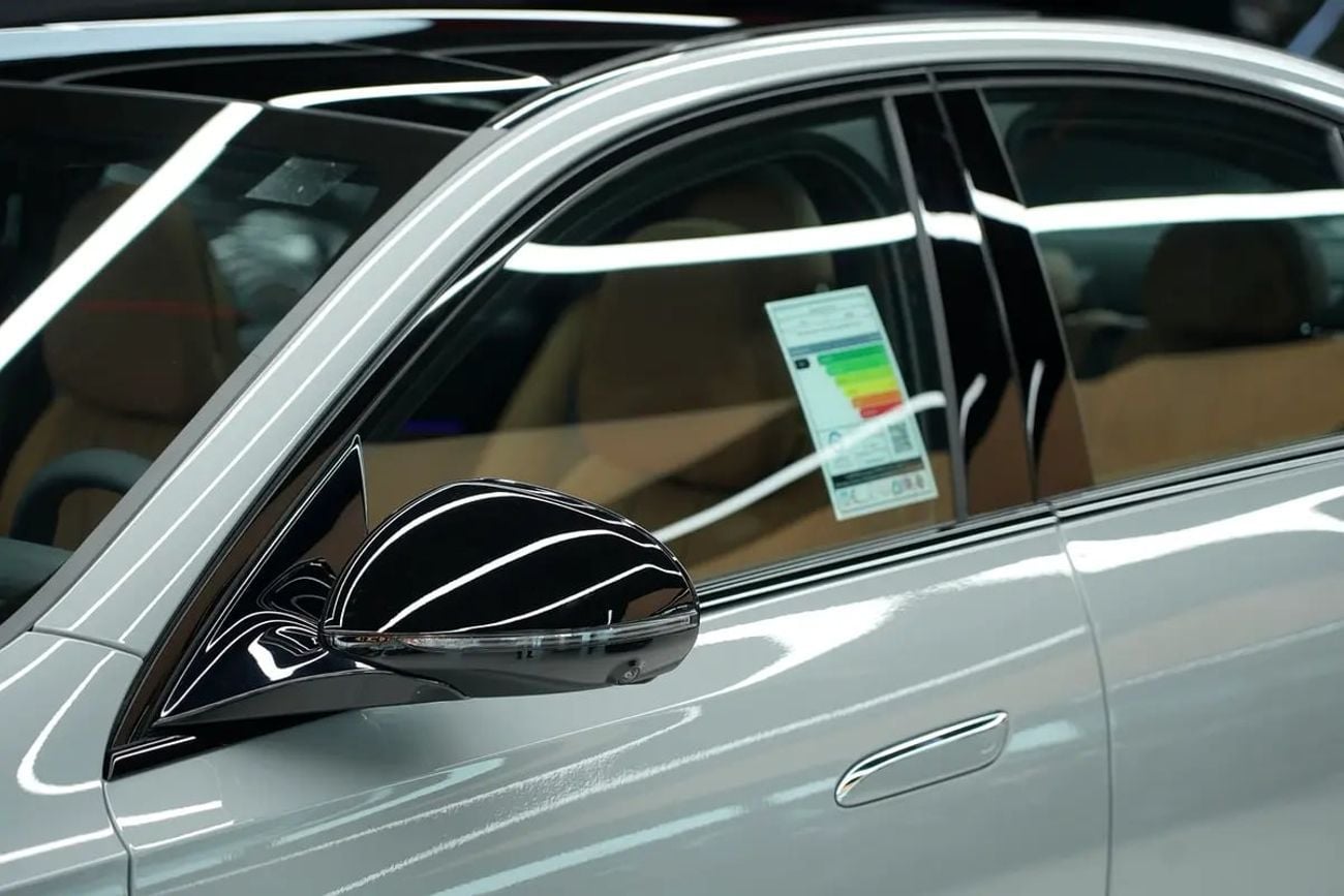 مرسيدس بنز E300 E 300 | GCC 0km | Agency Warranty | AMG Package