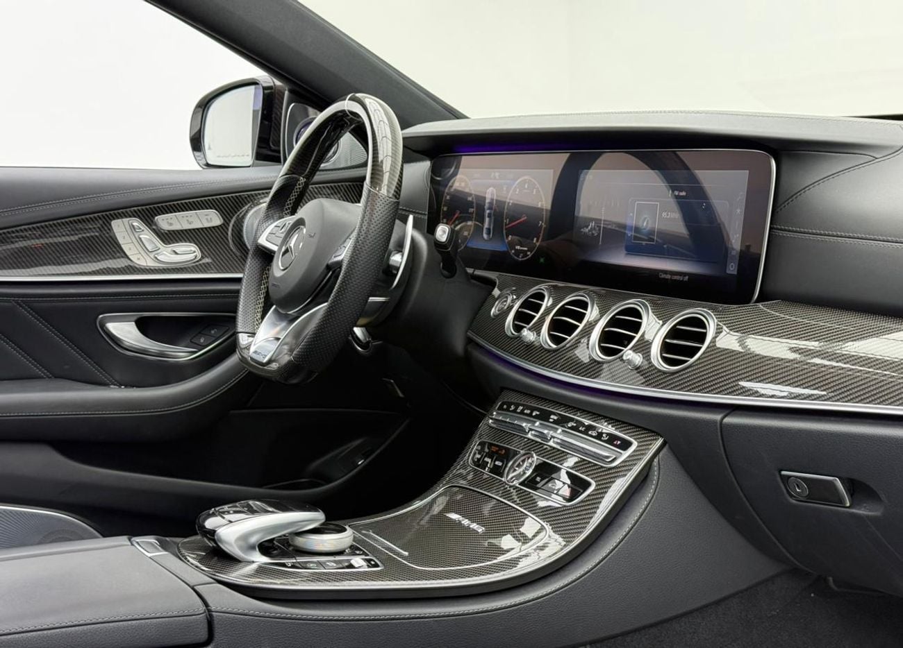 Mercedes Benz E63 AMG 2018 Mercedes Benz E63 S AMG, Full Service History, Carbon Fiber Package, Excellent Condition, GCC