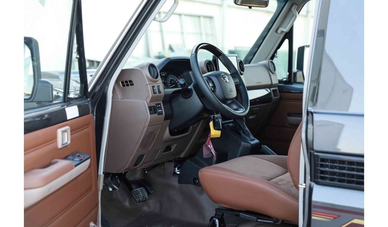 Toyota Land Cruiser 70 2024 TOYOTA LC79 LX Z SINGLE CAB 2.8 - GREY inside SADLLE TAN | Export Only