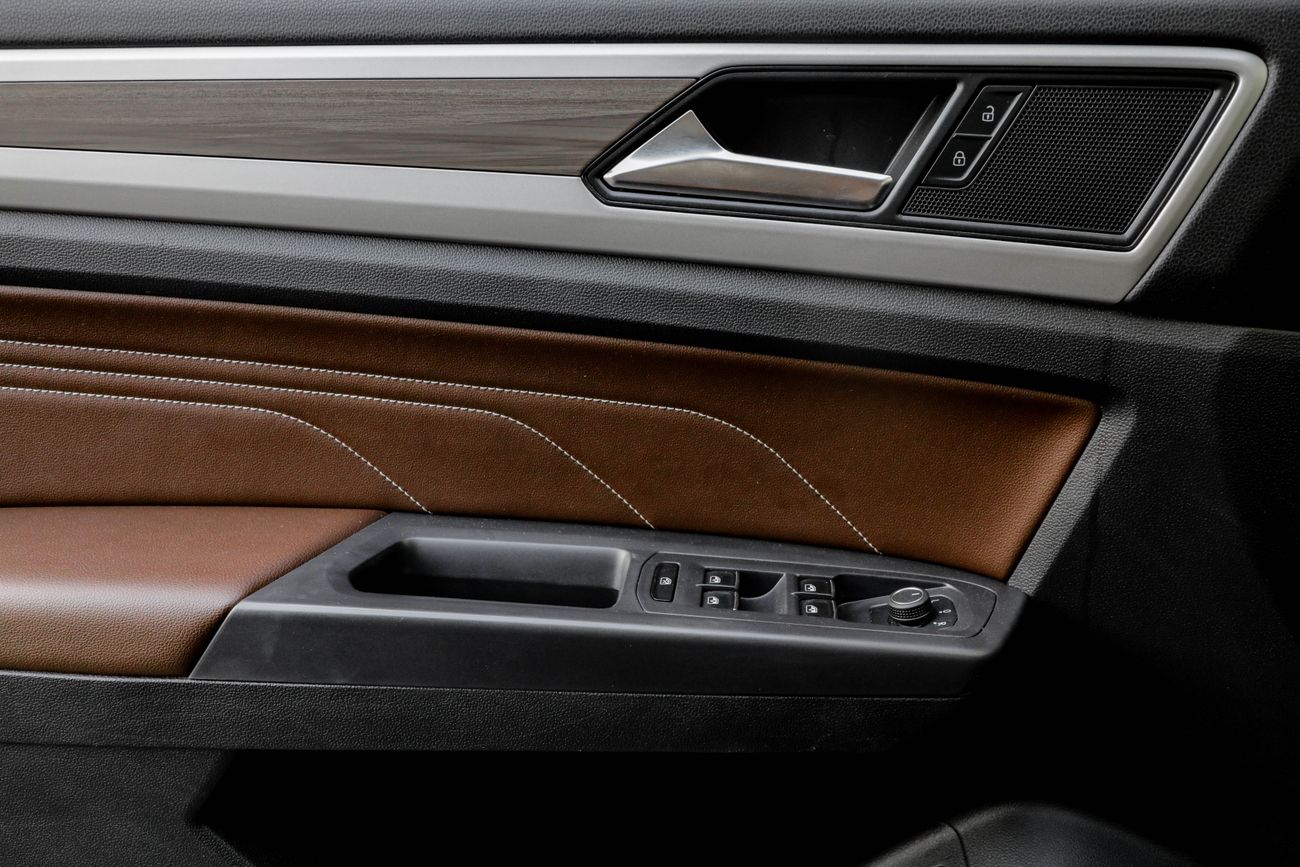 فولكس واجن تيرامونت Teramont Comfortline  | 1,861 P.M | 0% Downpayment | Immaculate Condition!