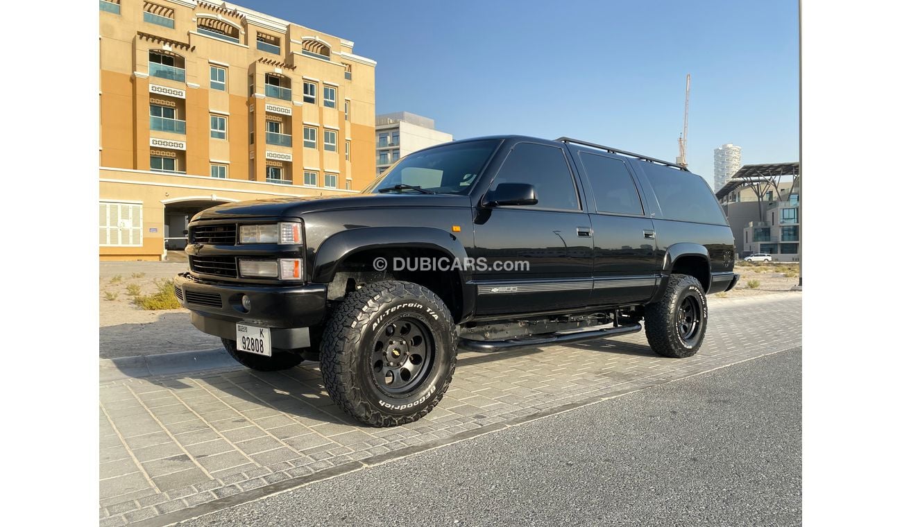 Chevrolet Suburban 1500 LT 4x4