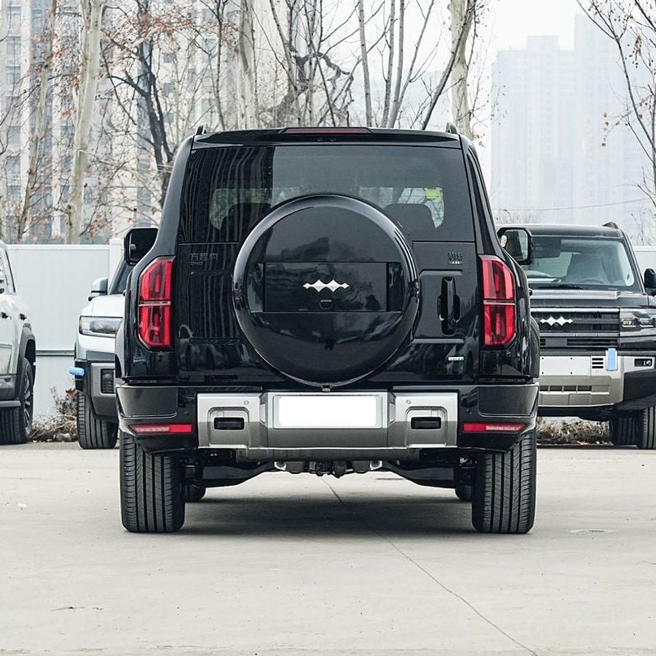 BYD Leopard 5 BYD Leopard 5 DM-i ULTRA EDITION | 18" Rims | Tow Hook 2Diff Lock | 2025 |