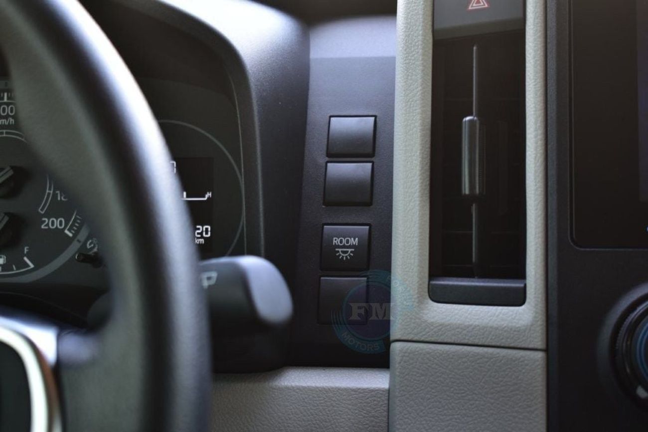 Toyota Hiace High Roof