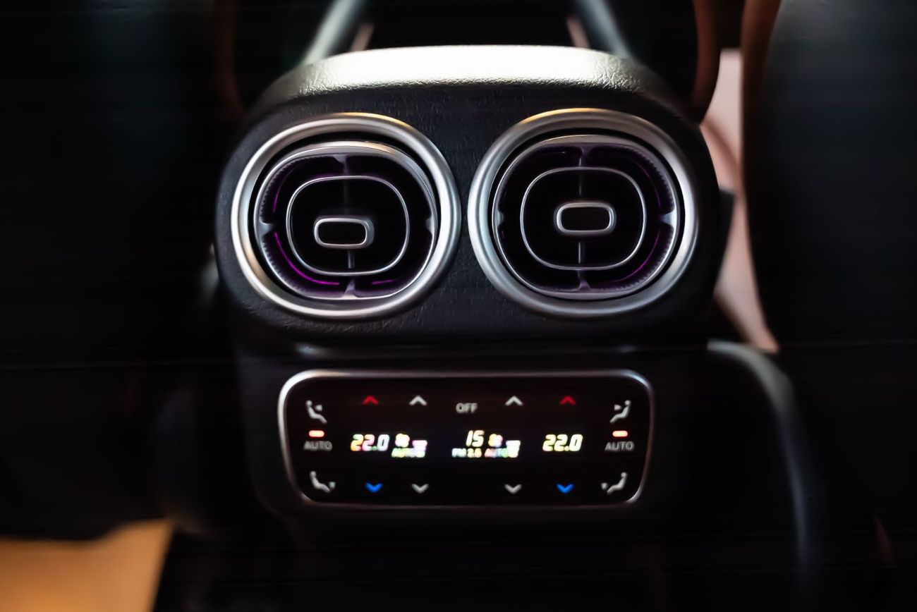 مرسيدس بنز GLC 300 Mercedes-Benz GLC 300 4Matic