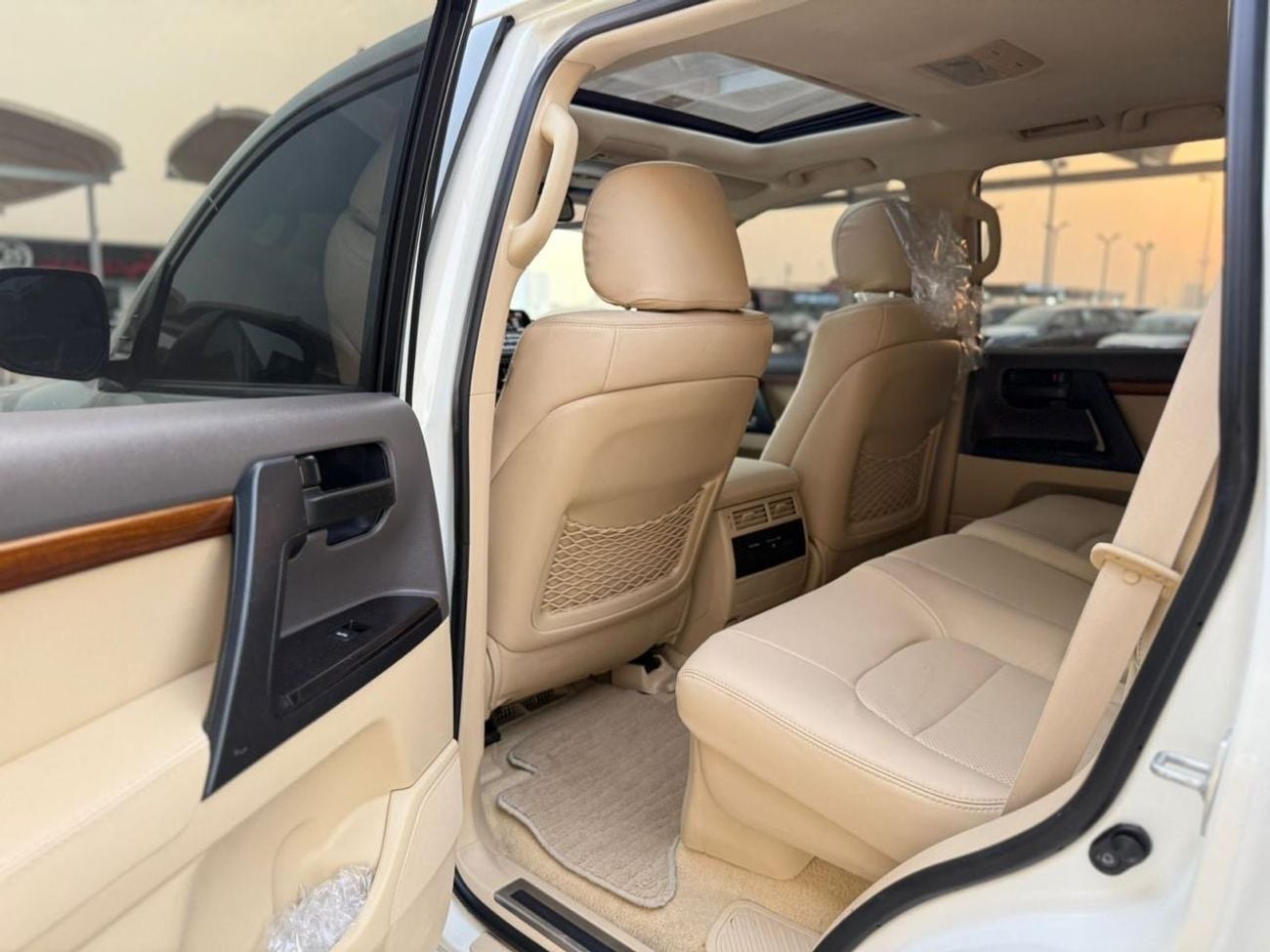 تويوتا لاند كروزر GXR 4.6L