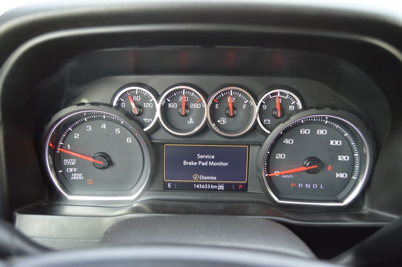 شيفروليه سيلفارادو *Chevrolet Silverado* Left Hand Drive Year: *2020* -Push Button Start,  -Leather Seats, -Power Seats