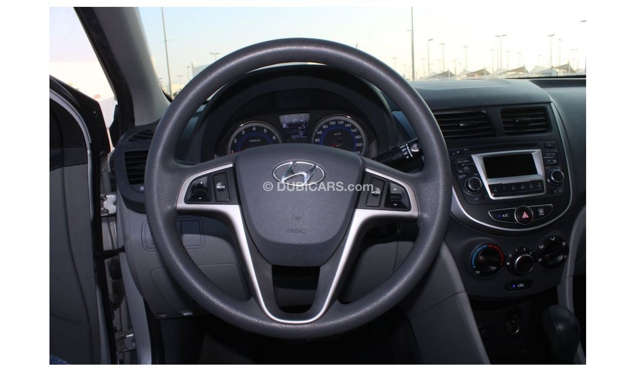 Hyundai Accent Hyundai Accent 2018 GCC in excellent condition without accidents, very clean from inside and outside
