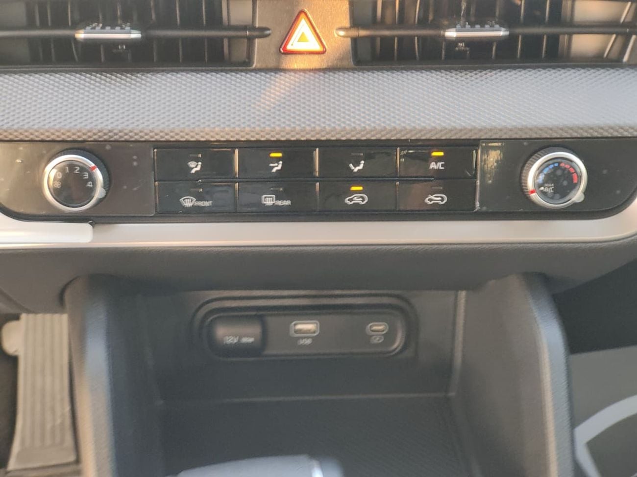 كيا سبورتيج KIA - SPORTAGE 2.0 RVC(4WD)