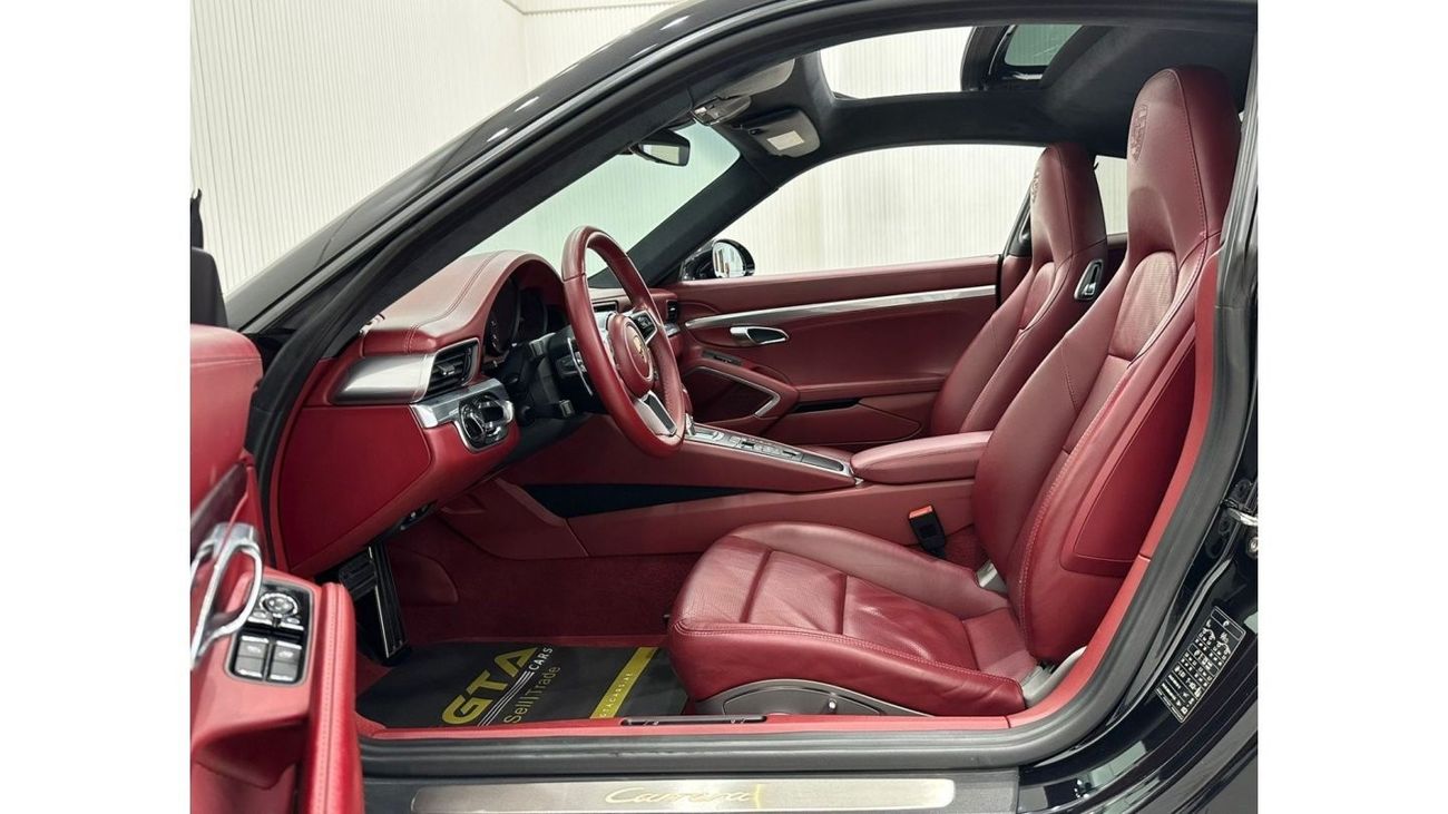 Porsche 911 2017 Porsche 911 Carrera, Warranty Valid Till 2025, Full Service History, GCC
