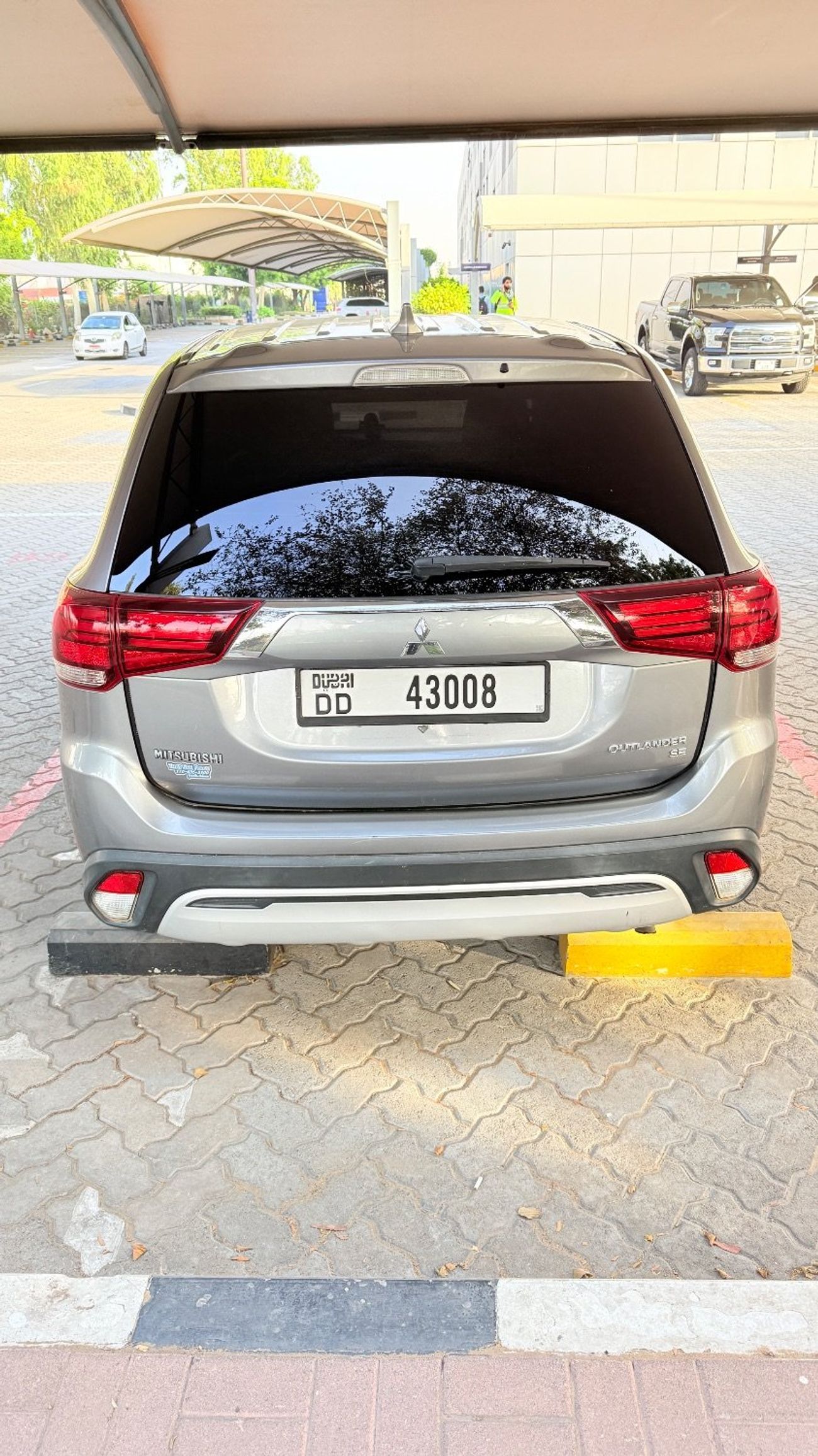 ميتسوبيشي آوتلاندر