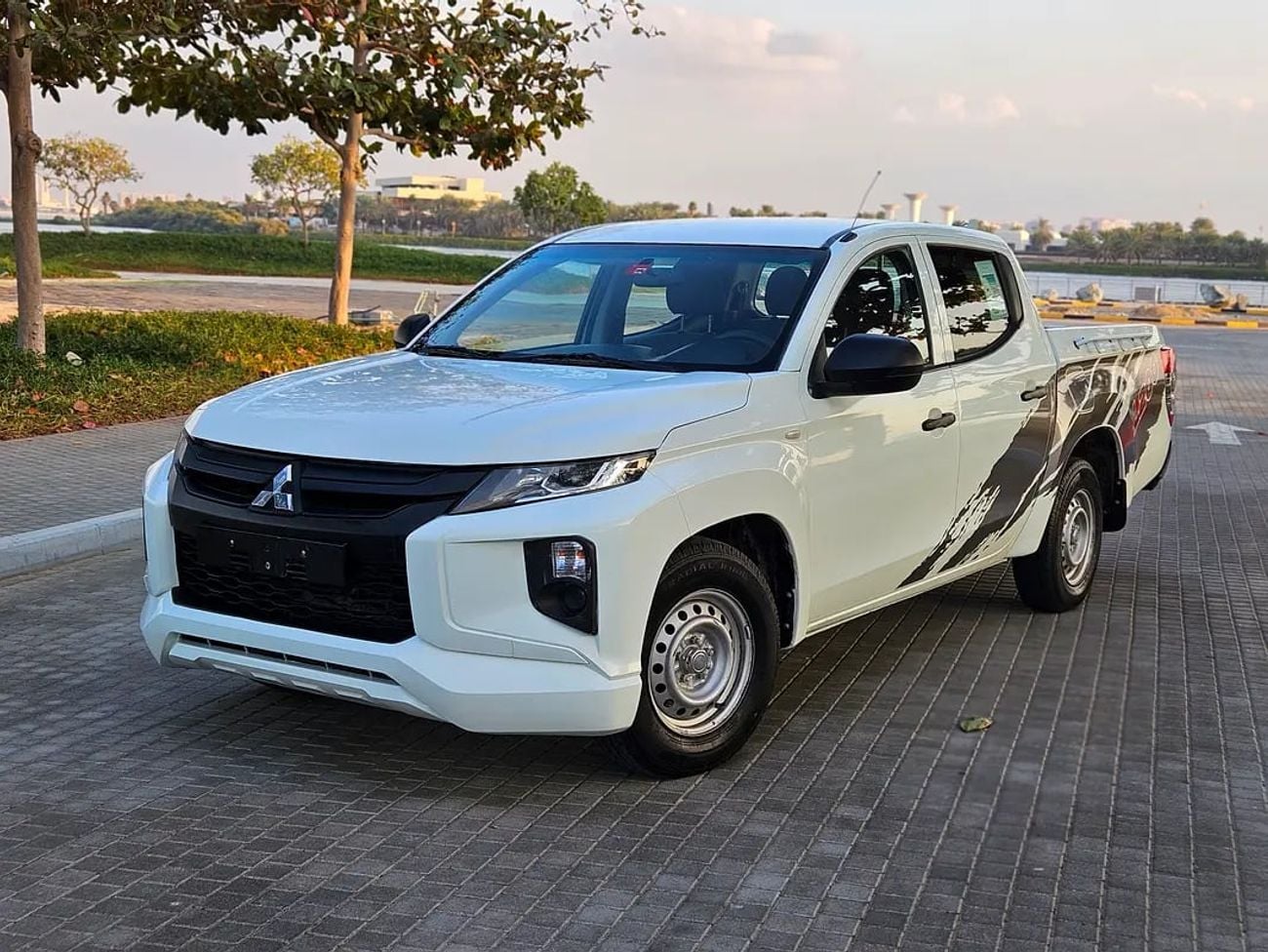 ميتسوبيشي L200 GLX TOP