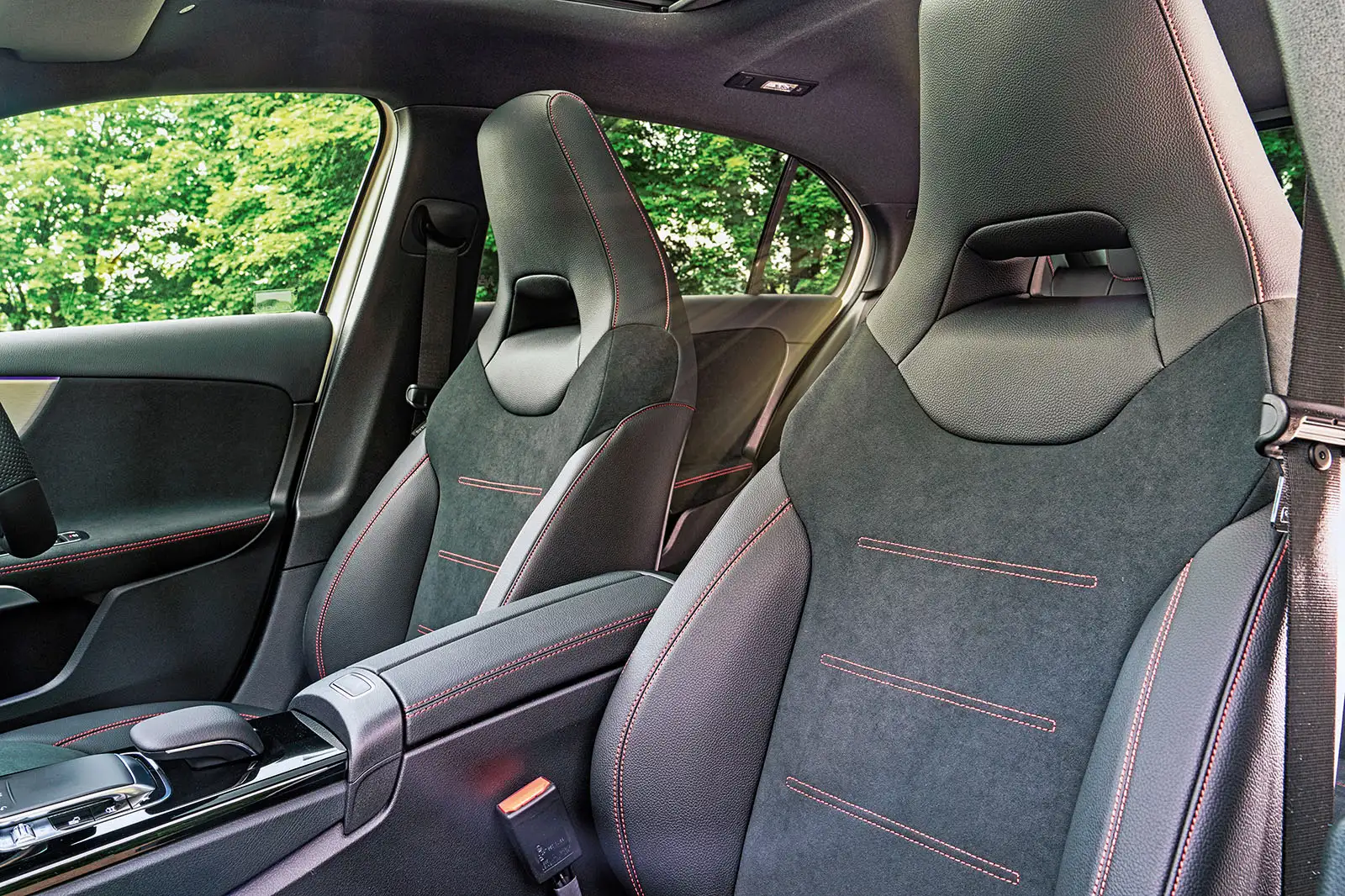 Mercedes-Benz A 35 AMG interior - Seats