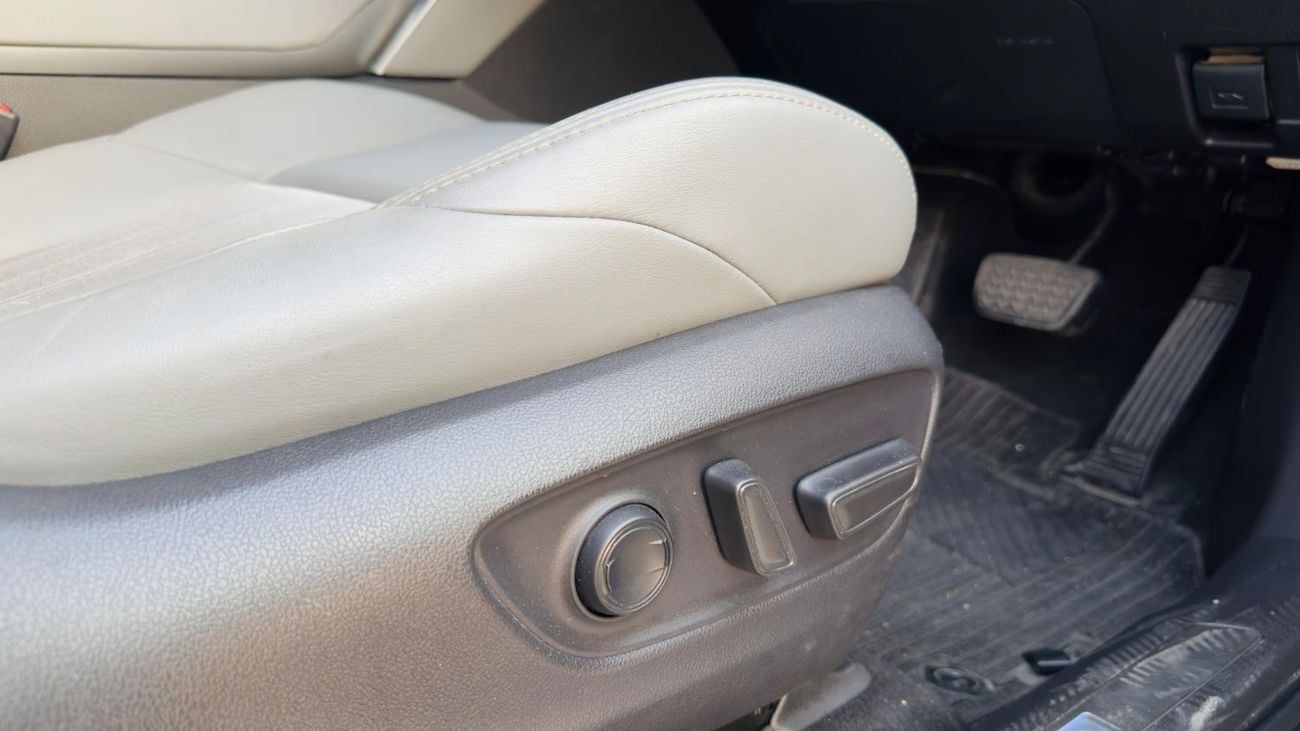 Toyota Harrier PREMIUM CONDITION  | 2021 | 2.5L HYBRID ENGINE | RHD | AT | ELECTRIC SEAT | PUSH START ENGINE | REAR