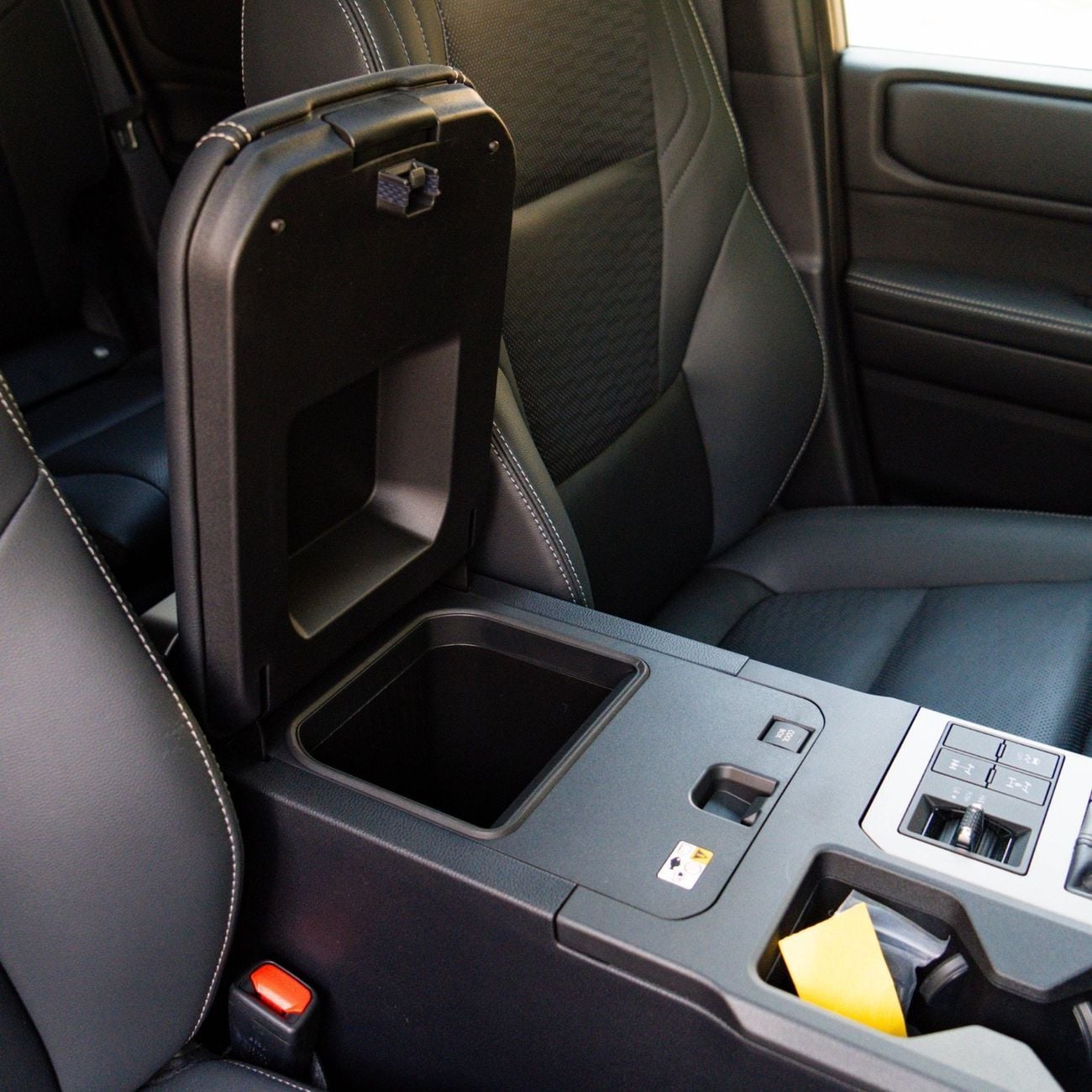 Toyota Prado VXR PRADO PREMIUM 2.4 L || 2026