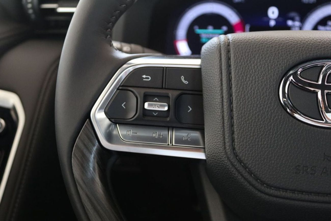 Toyota Land Cruiser 300 VXR 3,3 TWINTURBO DIESEL **التصدير فقط خارج الخليج***EXPORT ONLY*