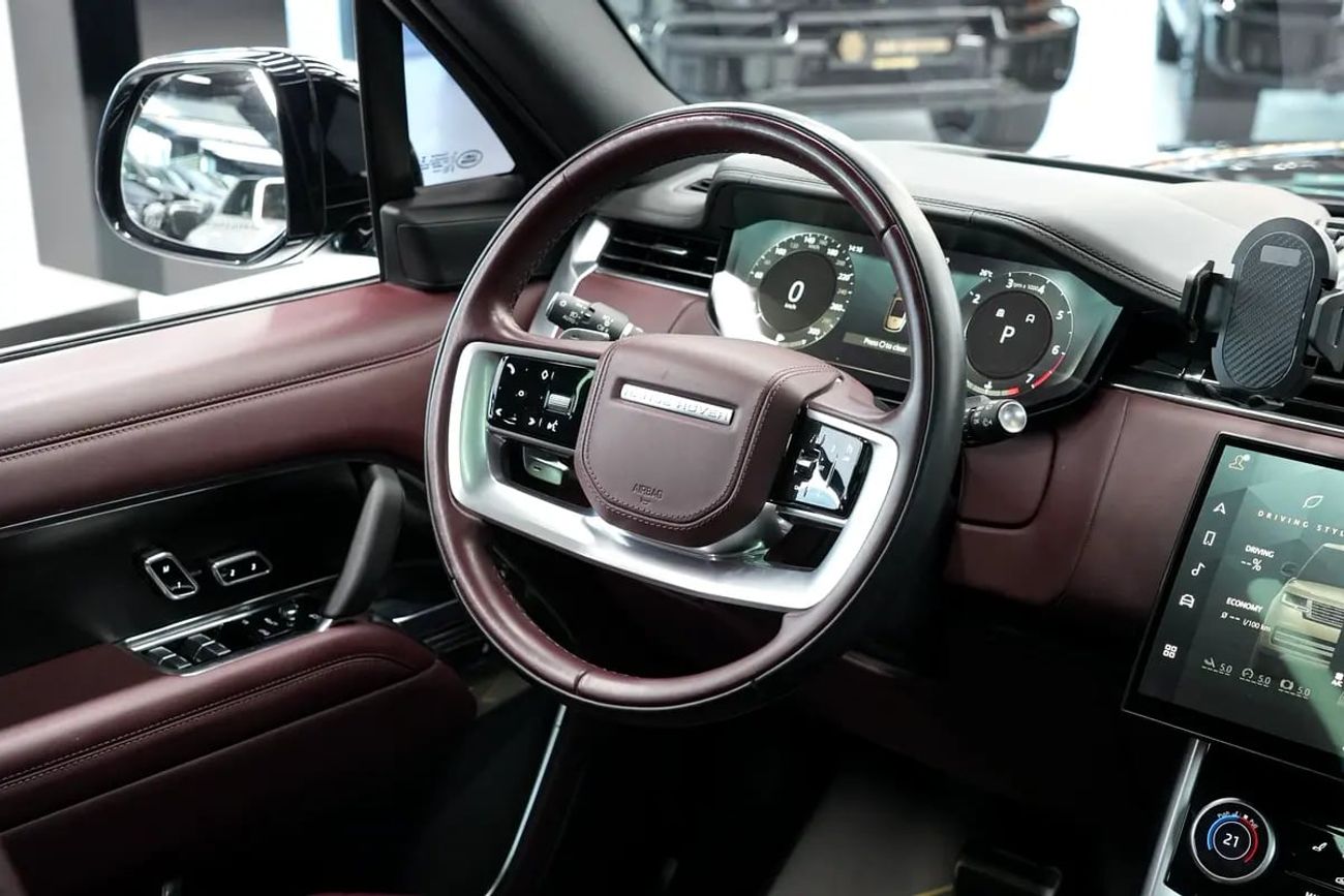 Land Rover Range Rover LWB HSE P530 4.4L P530 | GCC 49k km | V8 Agency Warranty | Service Contract History