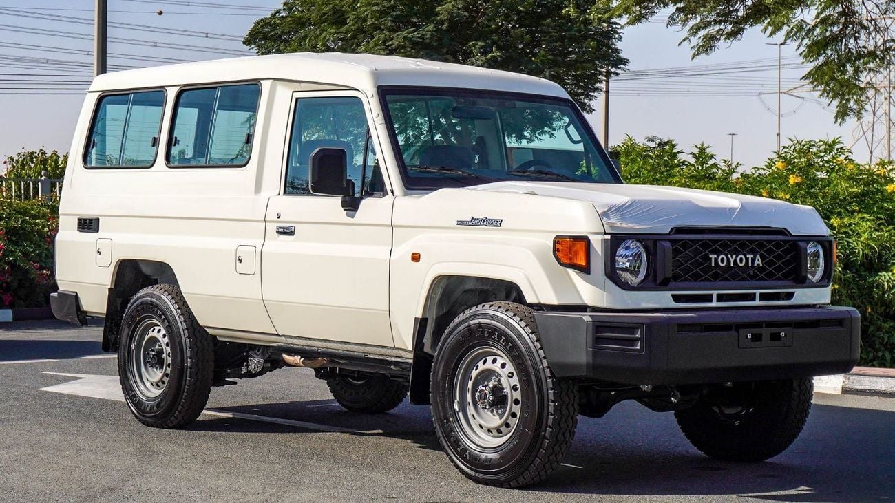 Toyota Land Cruiser 70 LC 78 HARDTOP 4.0L MT ECTAGR021 - 2026 Toyota LC78 3 Doors Hardtop - 4.0L Petrol Manual White