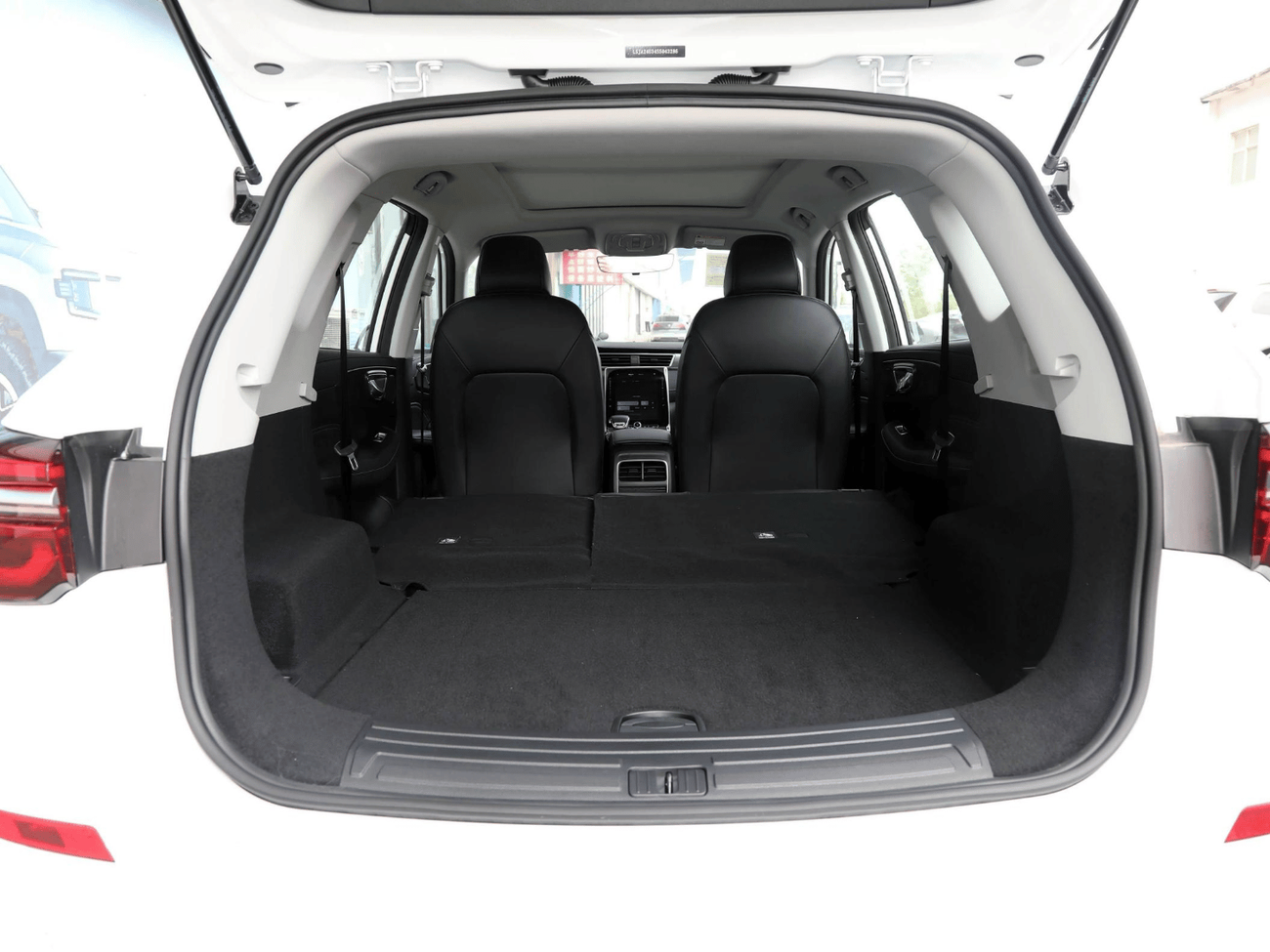 رووي RX5 ROEWE RX5 PLUS 2025 1.5A/T(MG RX5 CHINA VERSION)