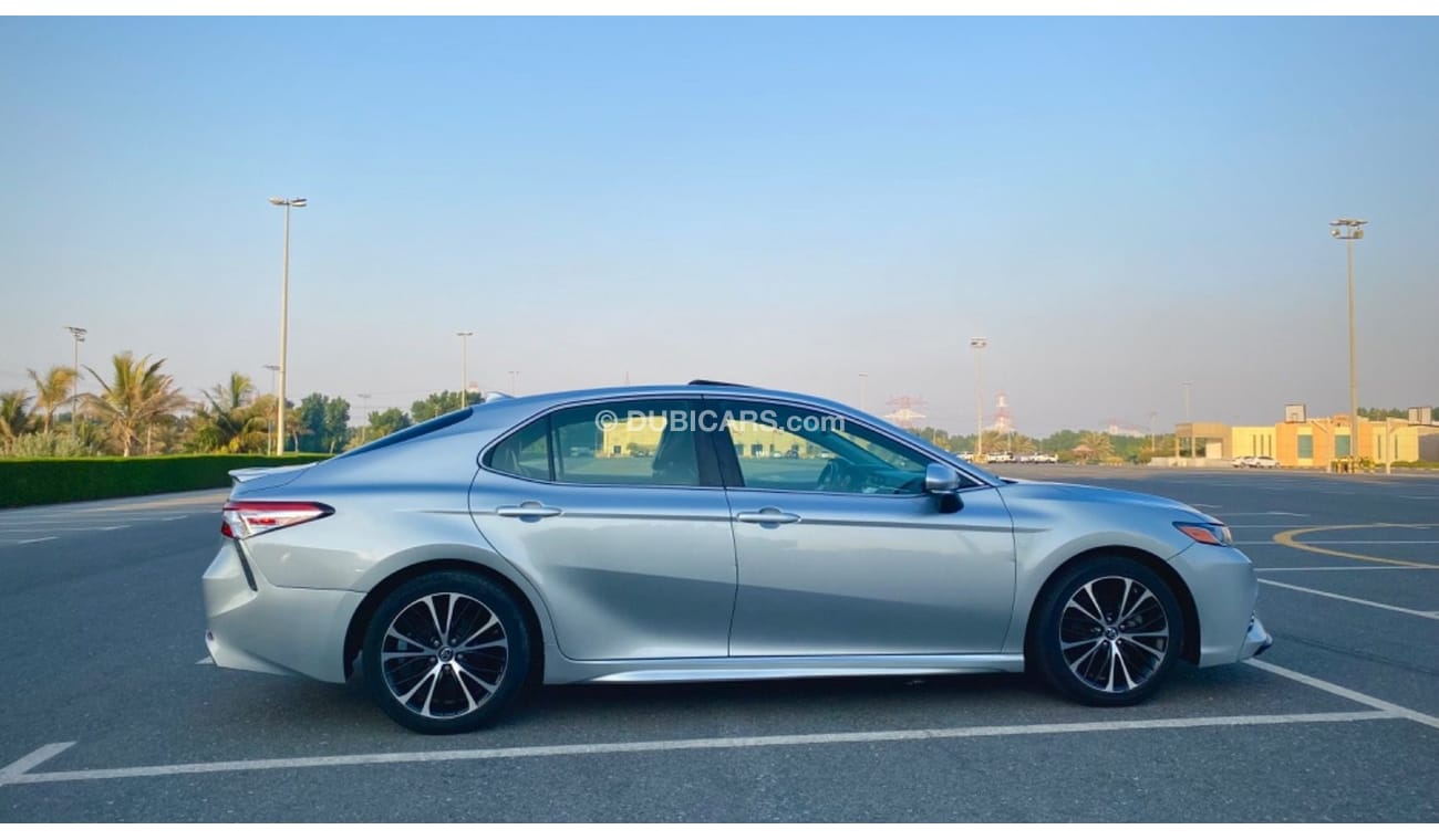 Toyota Camry Hybrid Full option