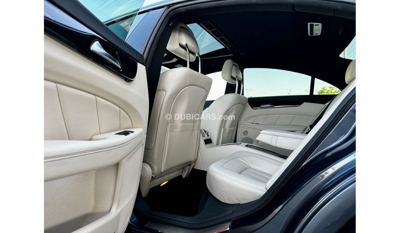 Mercedes-Benz CLS 400 PREOWNED MERCEDES BENZ  CLS 400 AMG Model 2016 Very Clean Car Fresh Japan Import