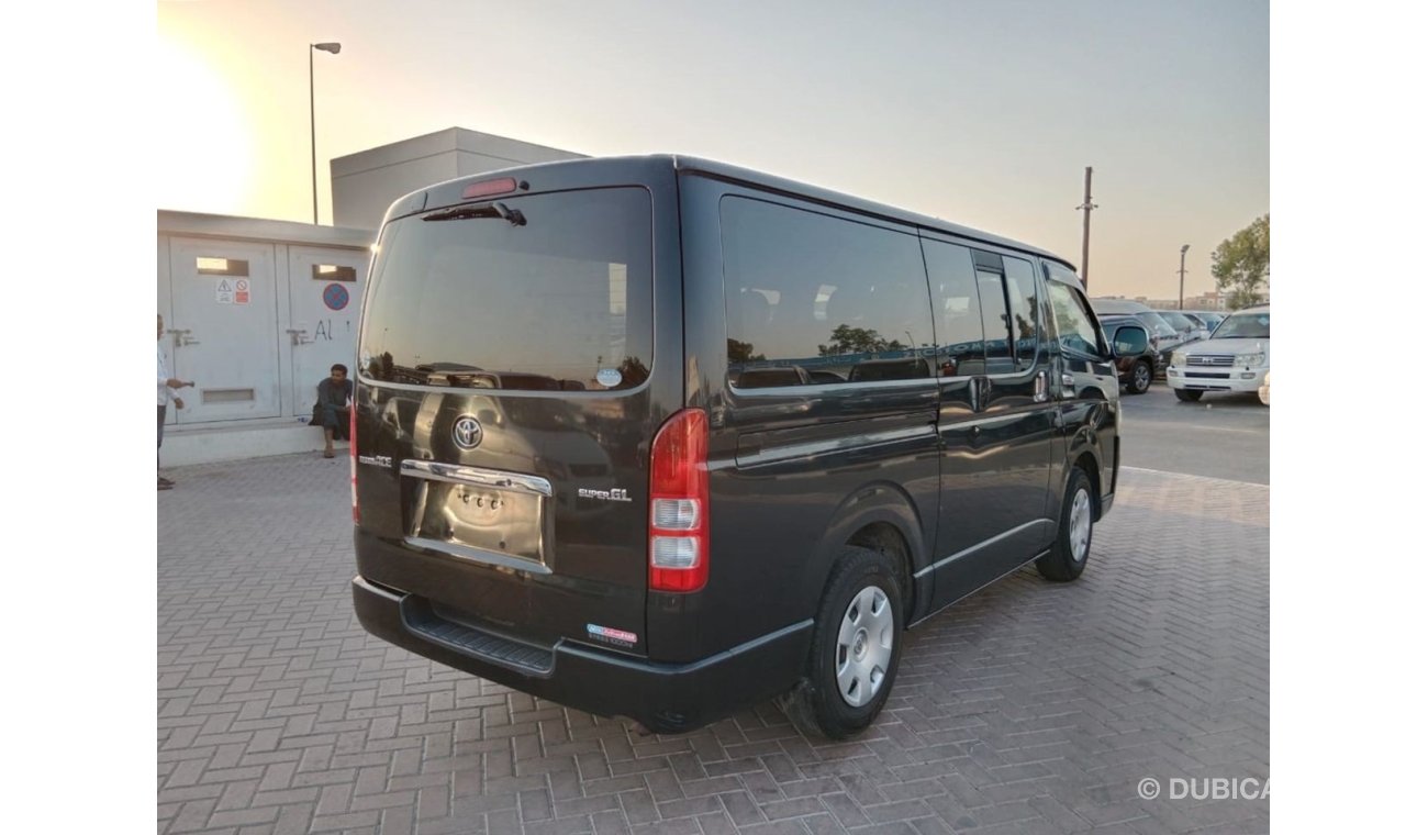 تويوتا هاياس TOYOTA HIACE VAN RIGHT HAND DRIVE (PM1430)