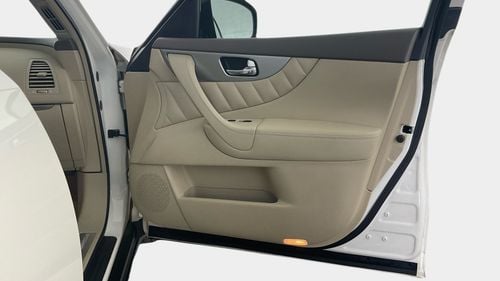 Infiniti QX70 3.7 LUXE SENSORY 4WD AUTO | Guaranteed Warranty | 0 Down Payment