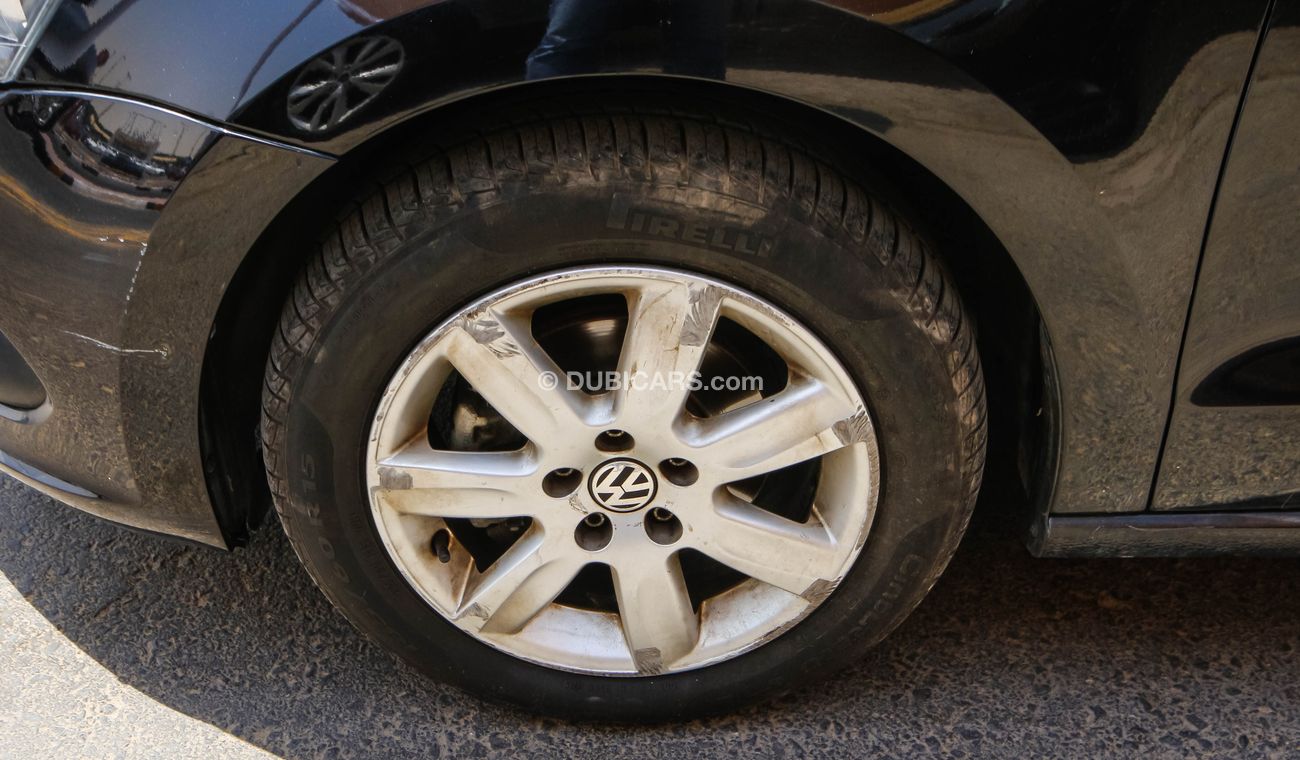 فولكس واجن بولو 1.6