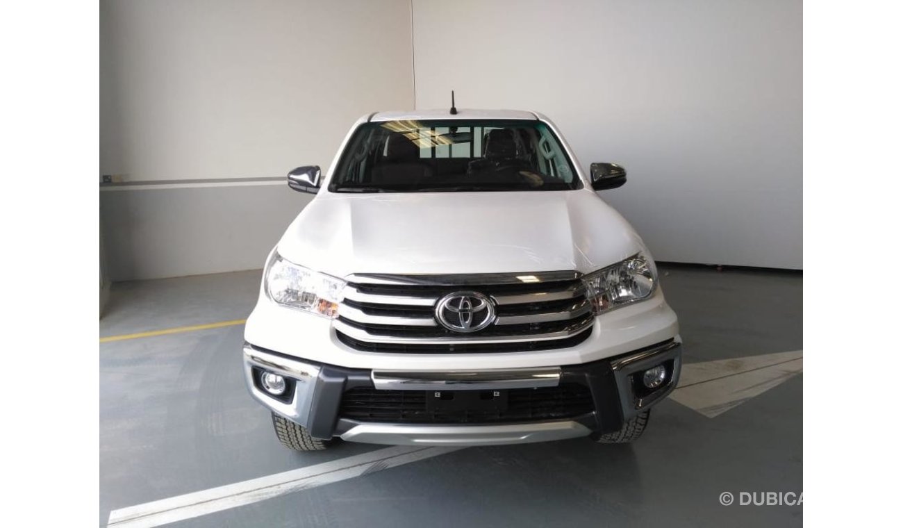 Toyota Hilux 2.7ltr PETROL Engin Full Option