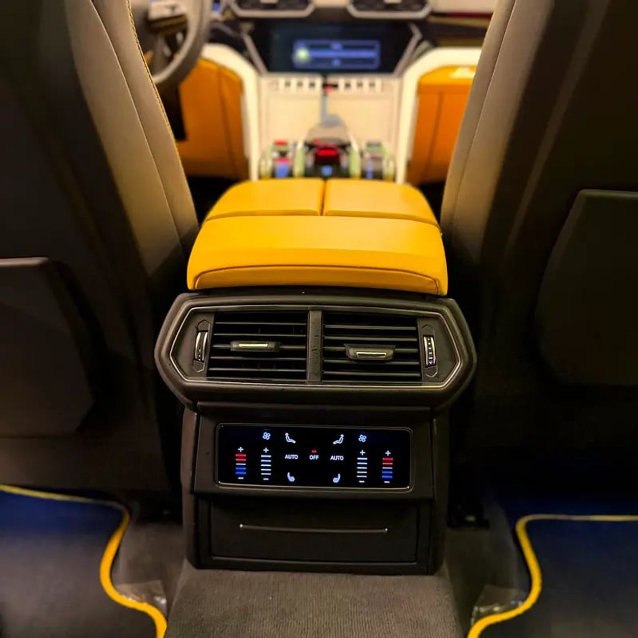 لامبورغيني اوروس BRAND CONDITION