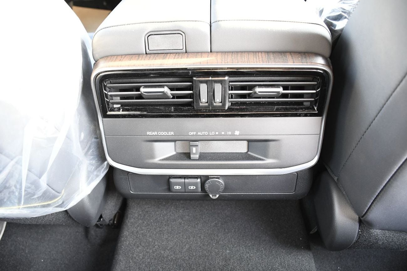 Toyota Land Cruiser GXR 3.5L Twin turbo Black inside Black